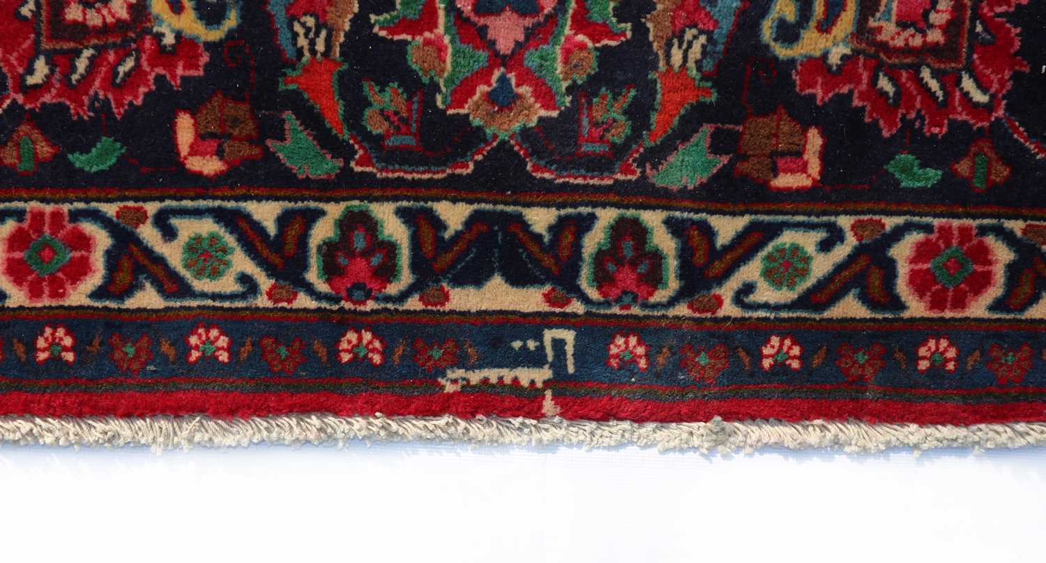 An Isfahan wool carpet, - Image 4 of 4