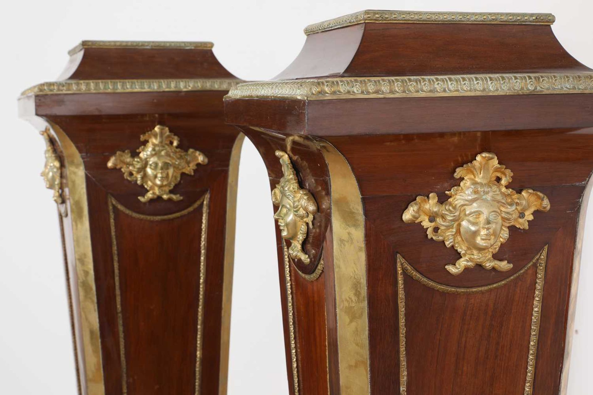 A pair of mahogany pedestals, - Image 3 of 5