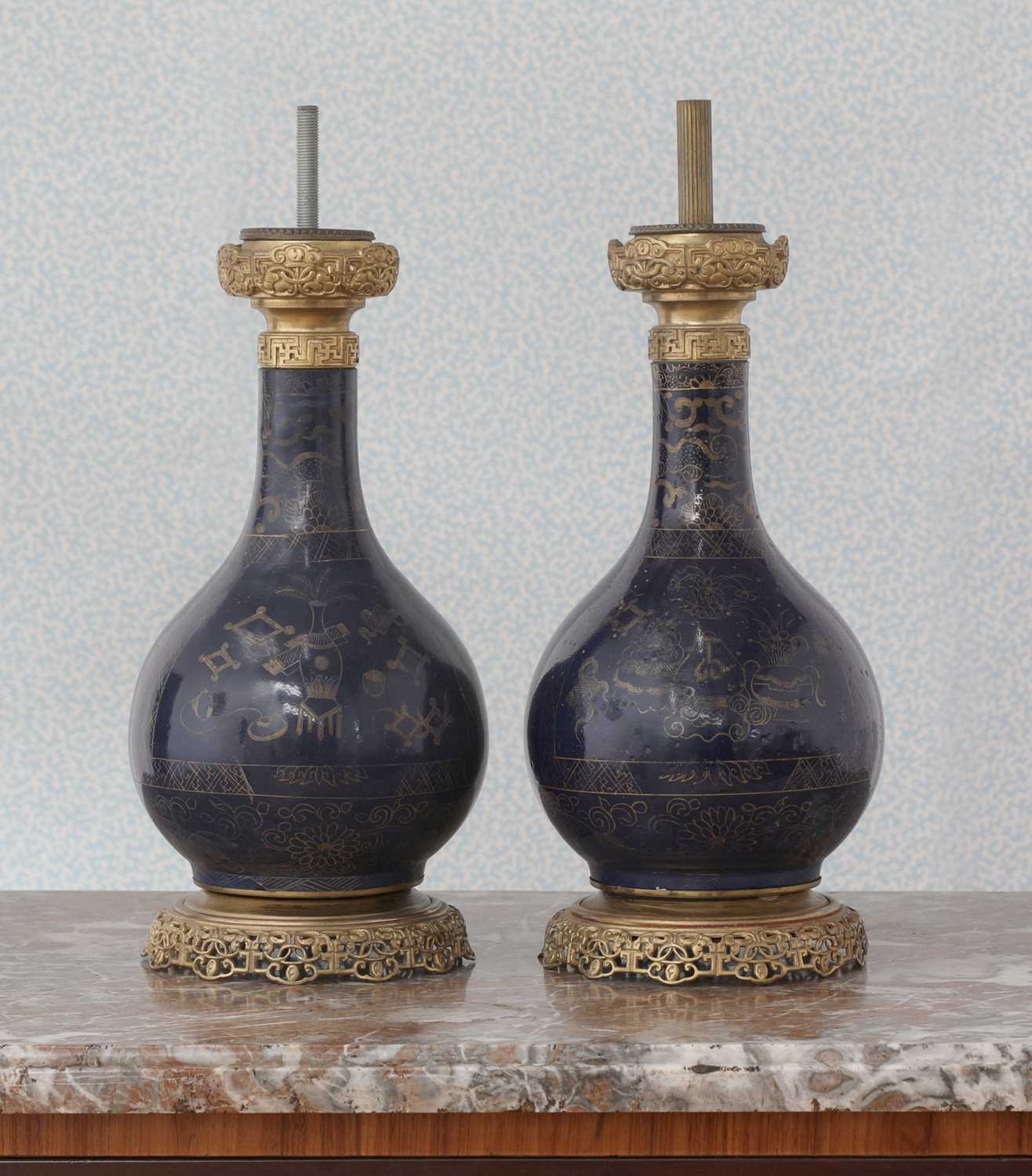 A pair of Napoleon III Chinese powder-blue porcelain table lamps - Image 2 of 3