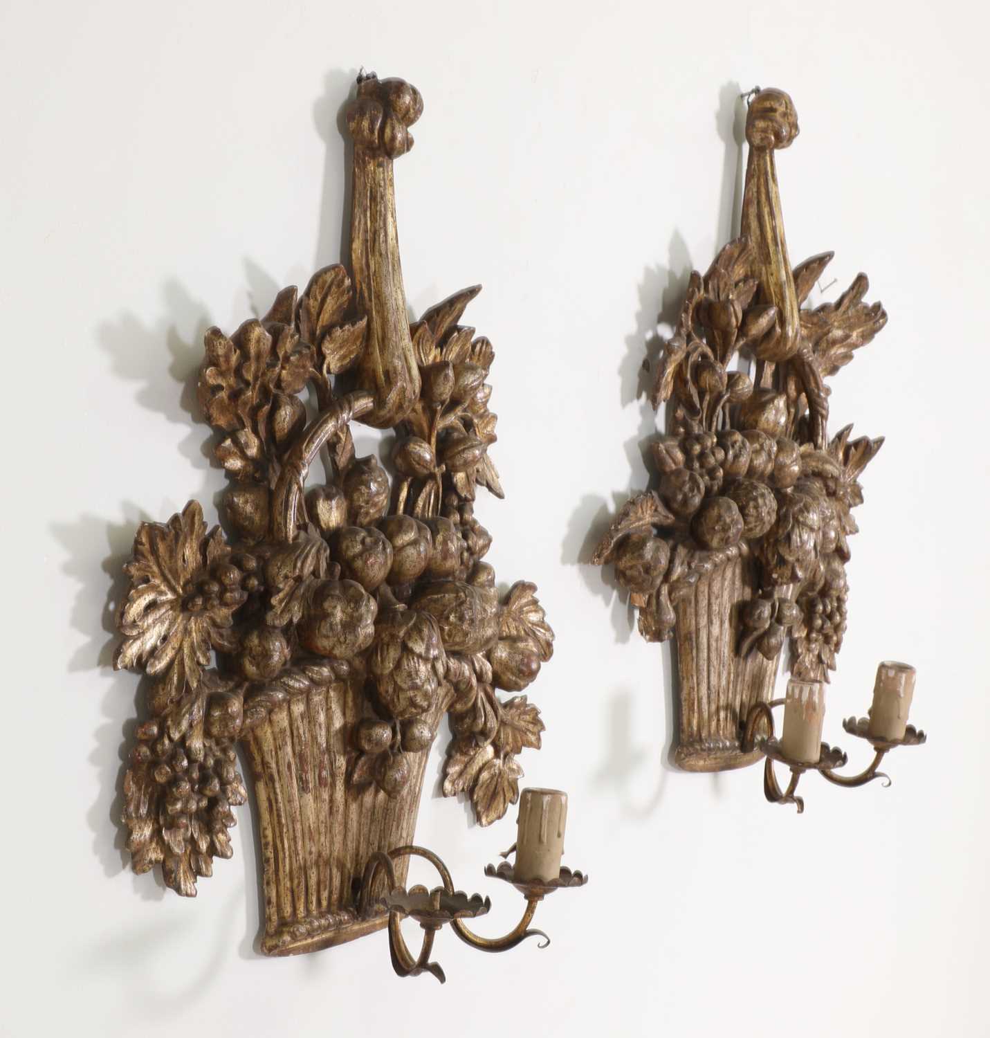 A pair of carved giltwood wall lights, - Image 2 of 2