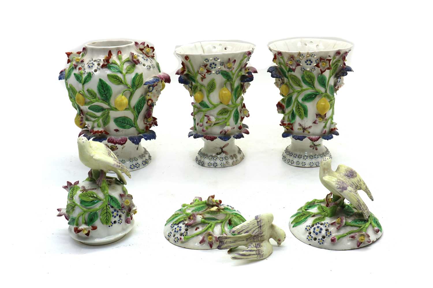 A Staffordshire porcelain potpourri vase and cover, - Bild 3 aus 34