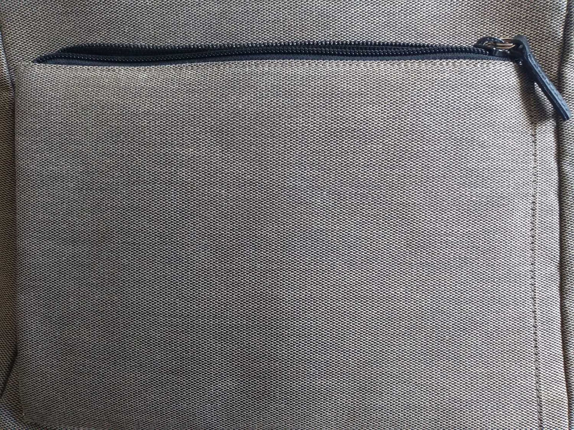 A Gucci black and grey canvas bag, - Bild 3 aus 14