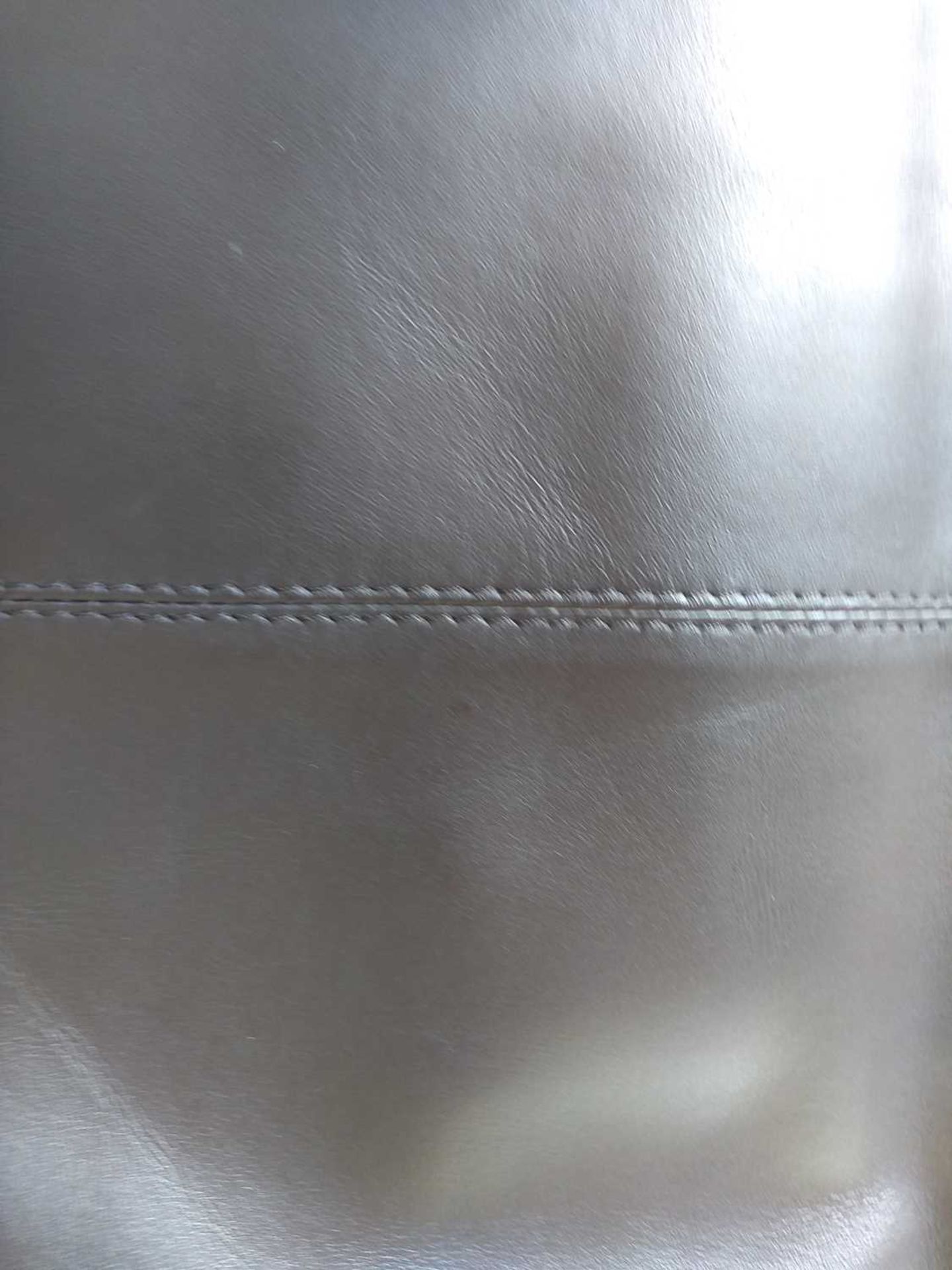 A Radley black leather handbag, - Bild 10 aus 18