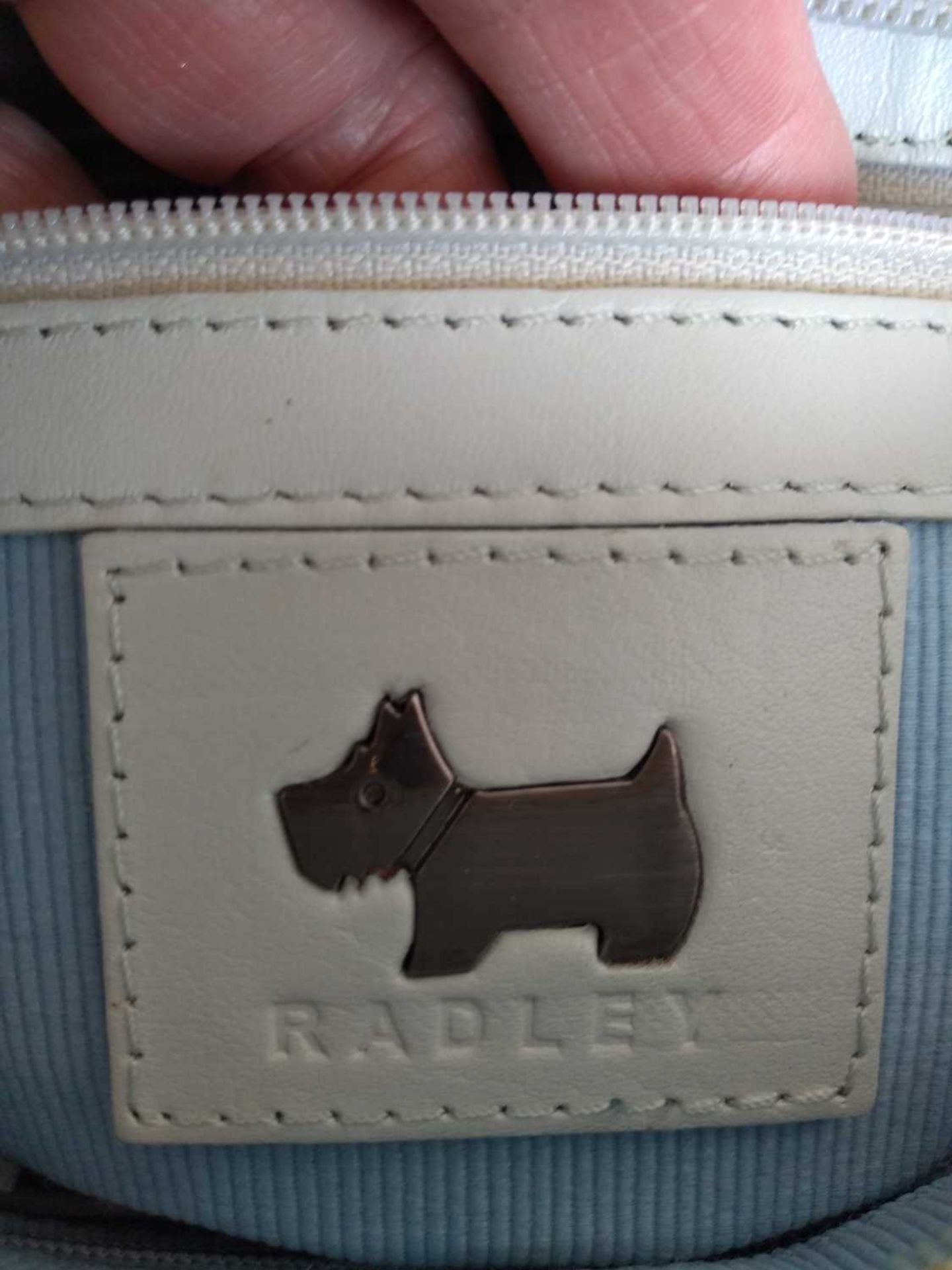 A Radley 'Up Up and Away' bag, - Bild 8 aus 12