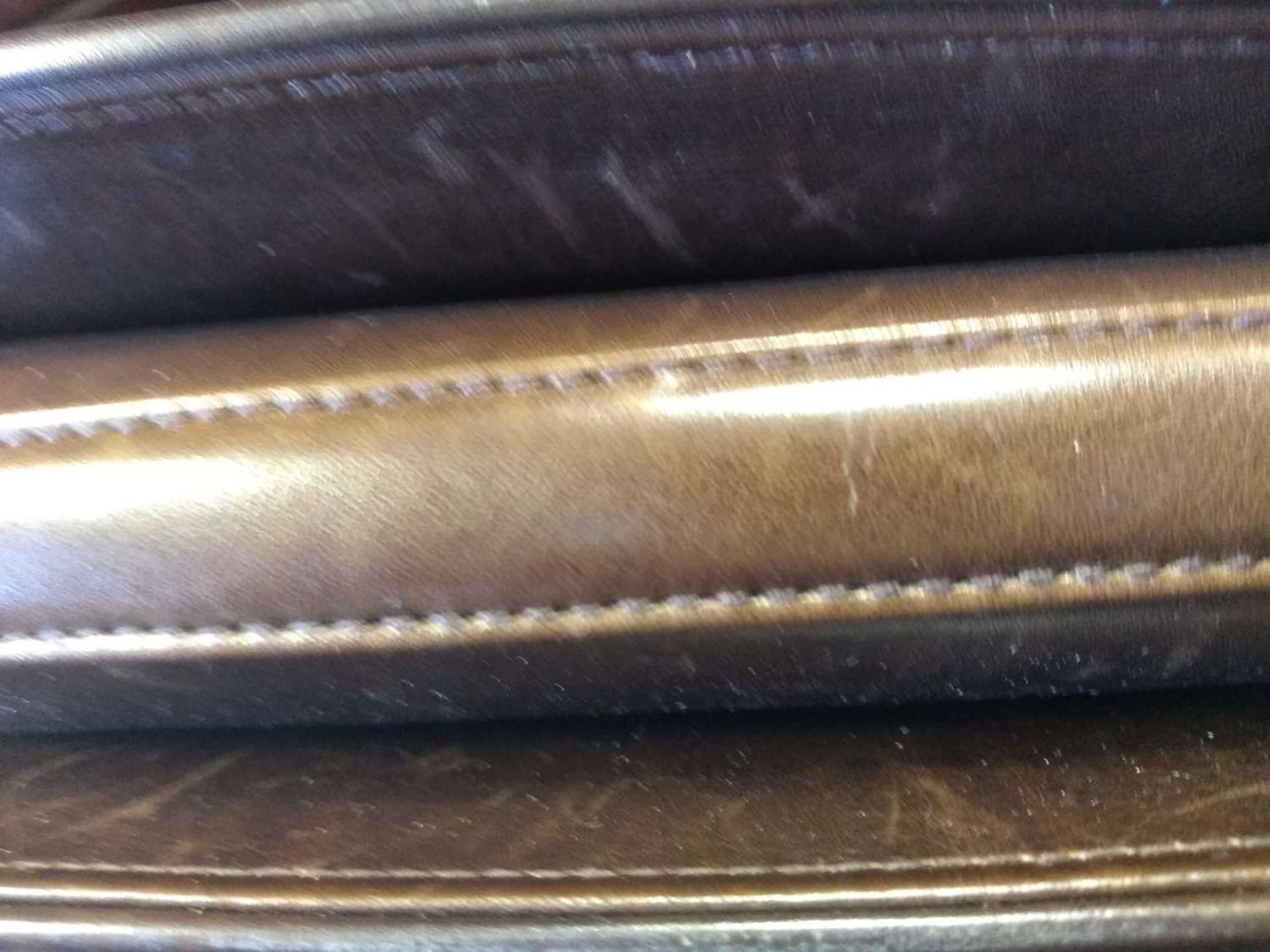 A vintage Gucci brown leather shoulder bag, - Bild 15 aus 18