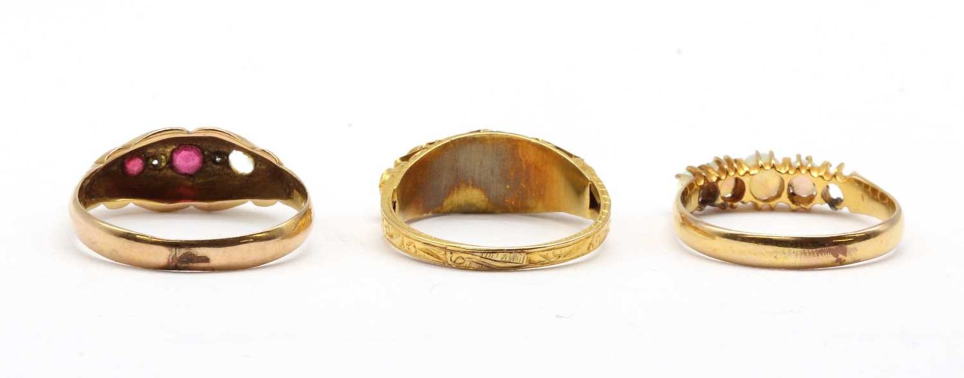 Three gold rings, - Bild 2 aus 2