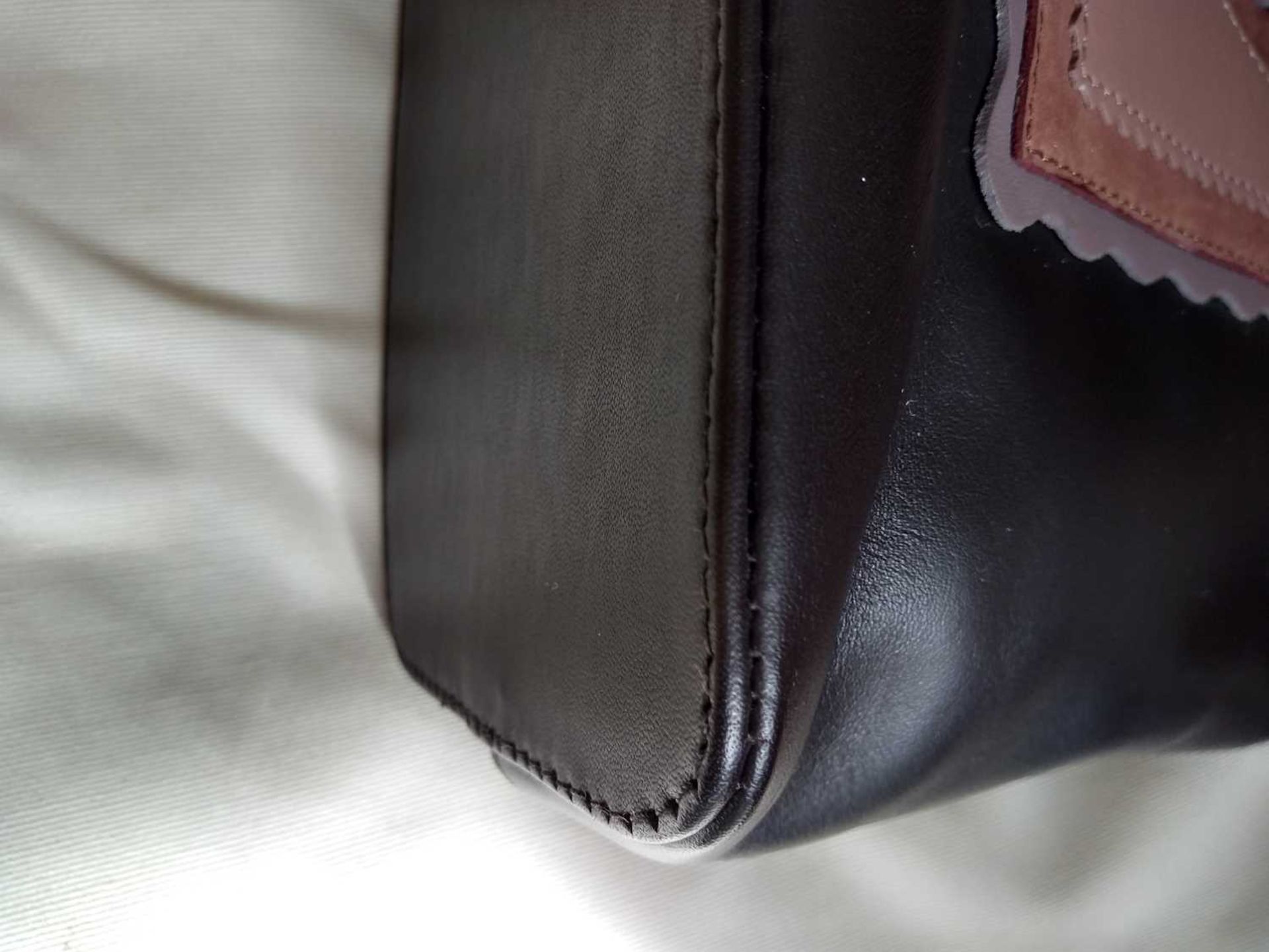 A Radley black leather handbag, - Bild 8 aus 18