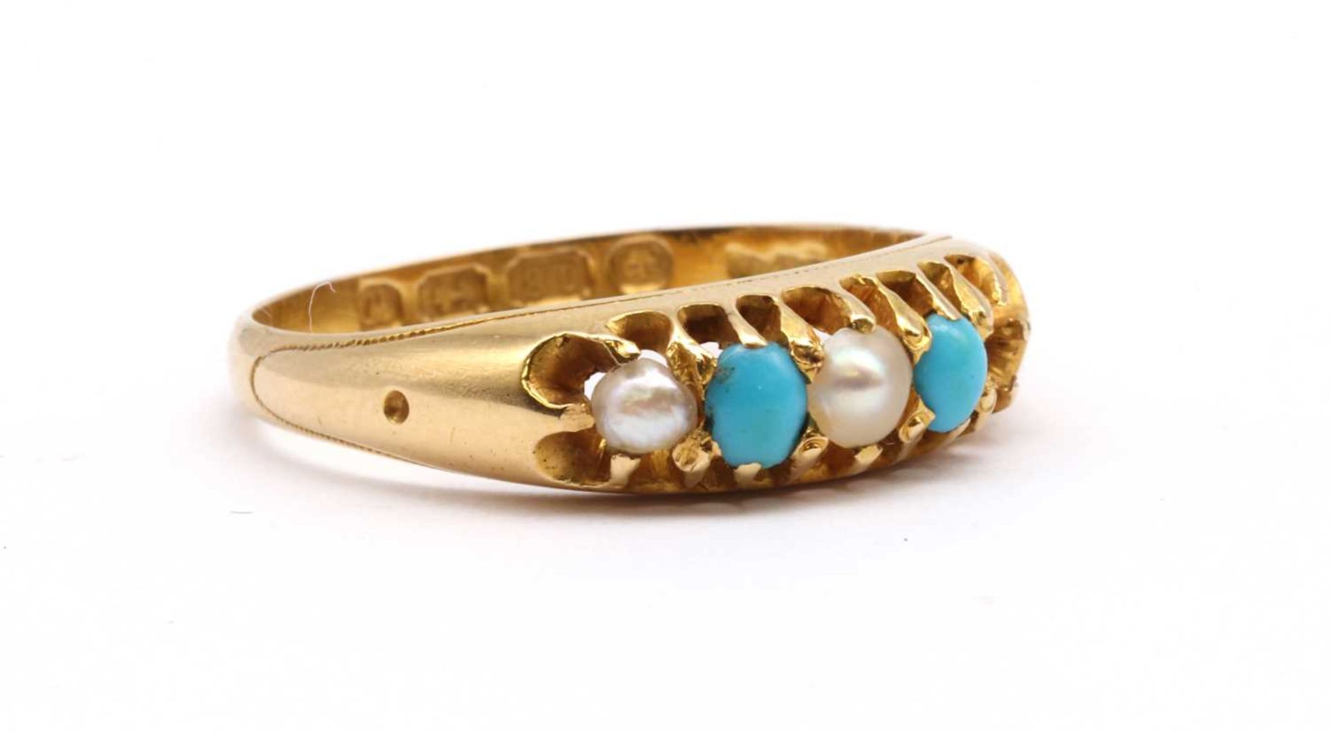 A Victorian 18ct gold split pearl and turquoise ring, - Bild 3 aus 3