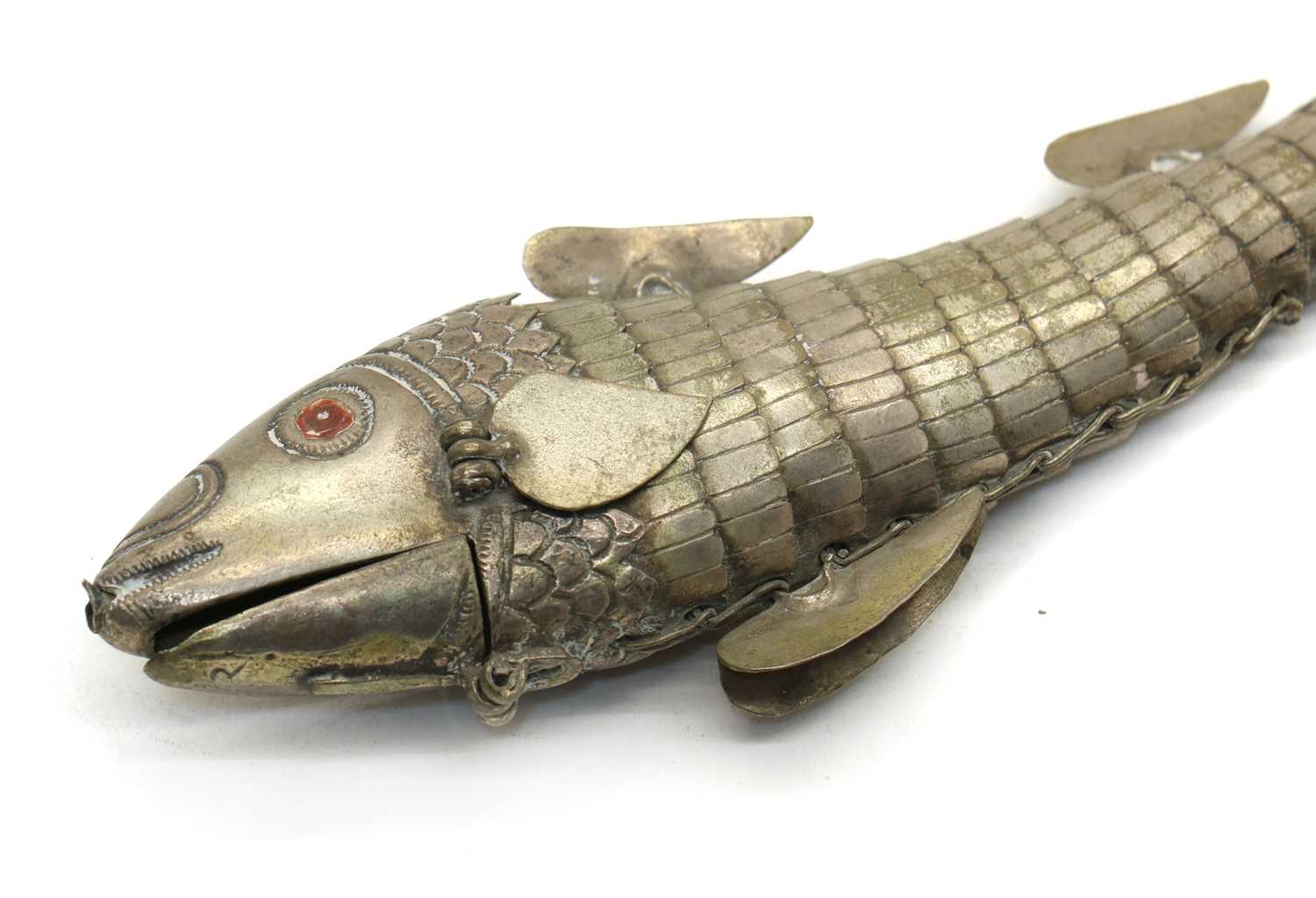 A novelty silver articulated fish - Image 4 of 4