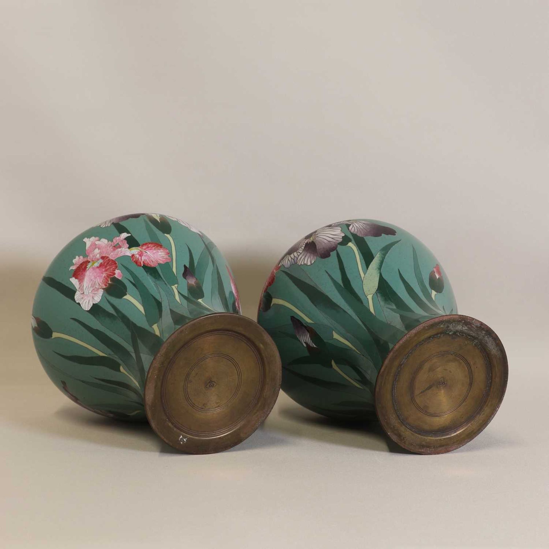A pair of Japanese cloisonné vases, - Image 5 of 5