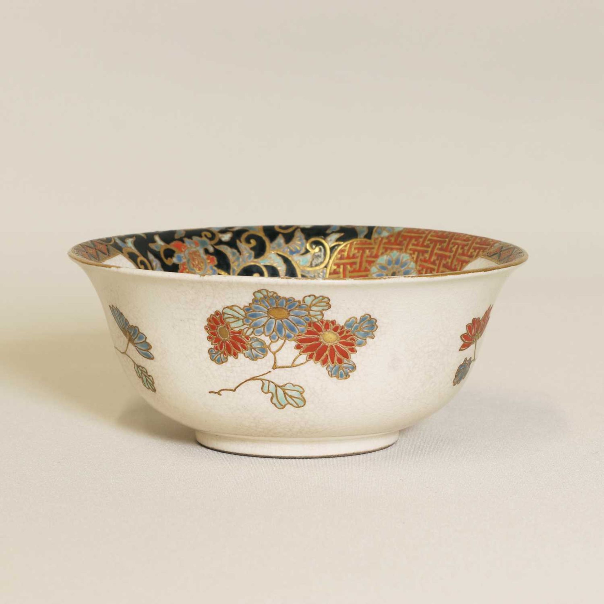 A Japanese Satsuma ware bowl, - Image 2 of 6