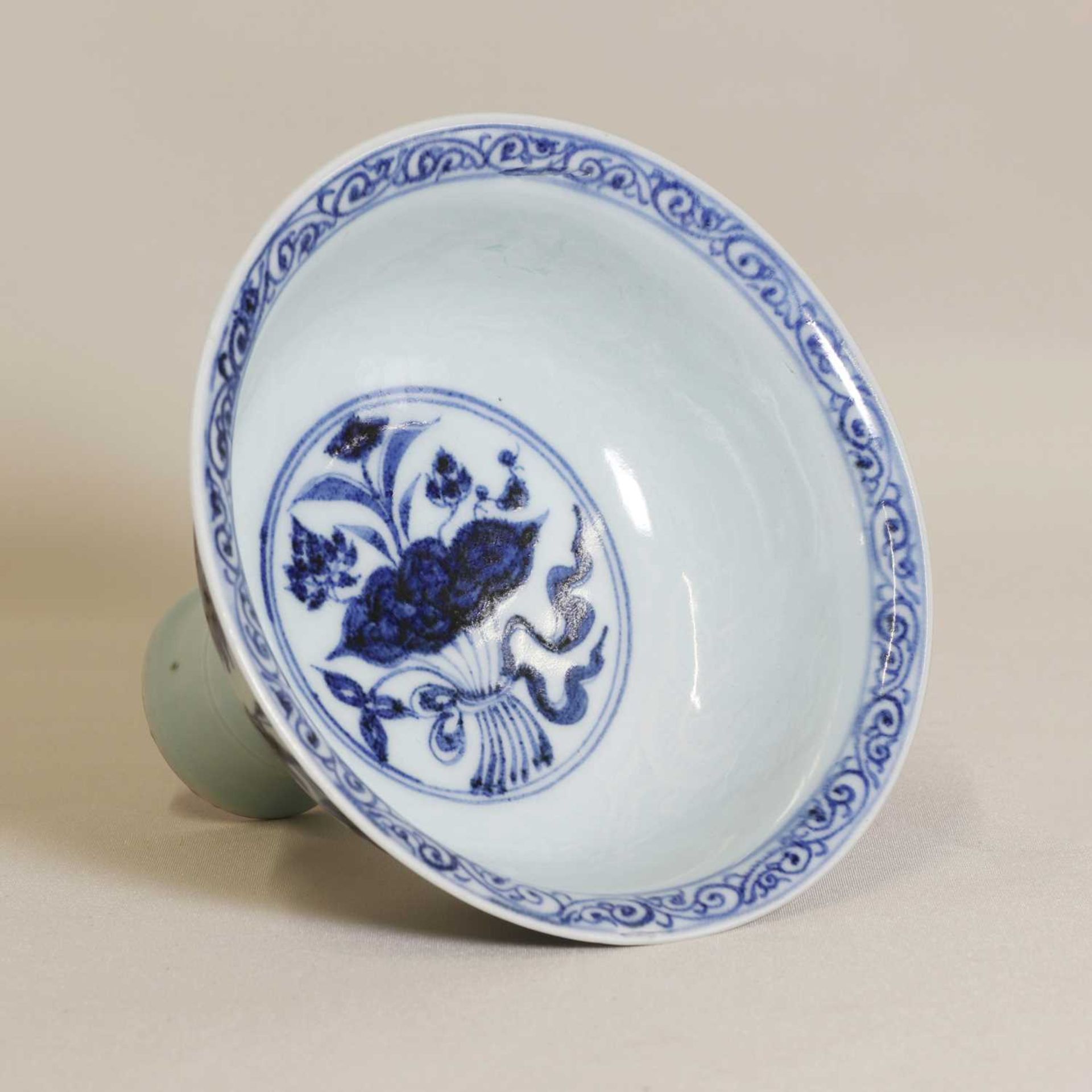 A Chinese blue and white stem cup, - Image 3 of 5