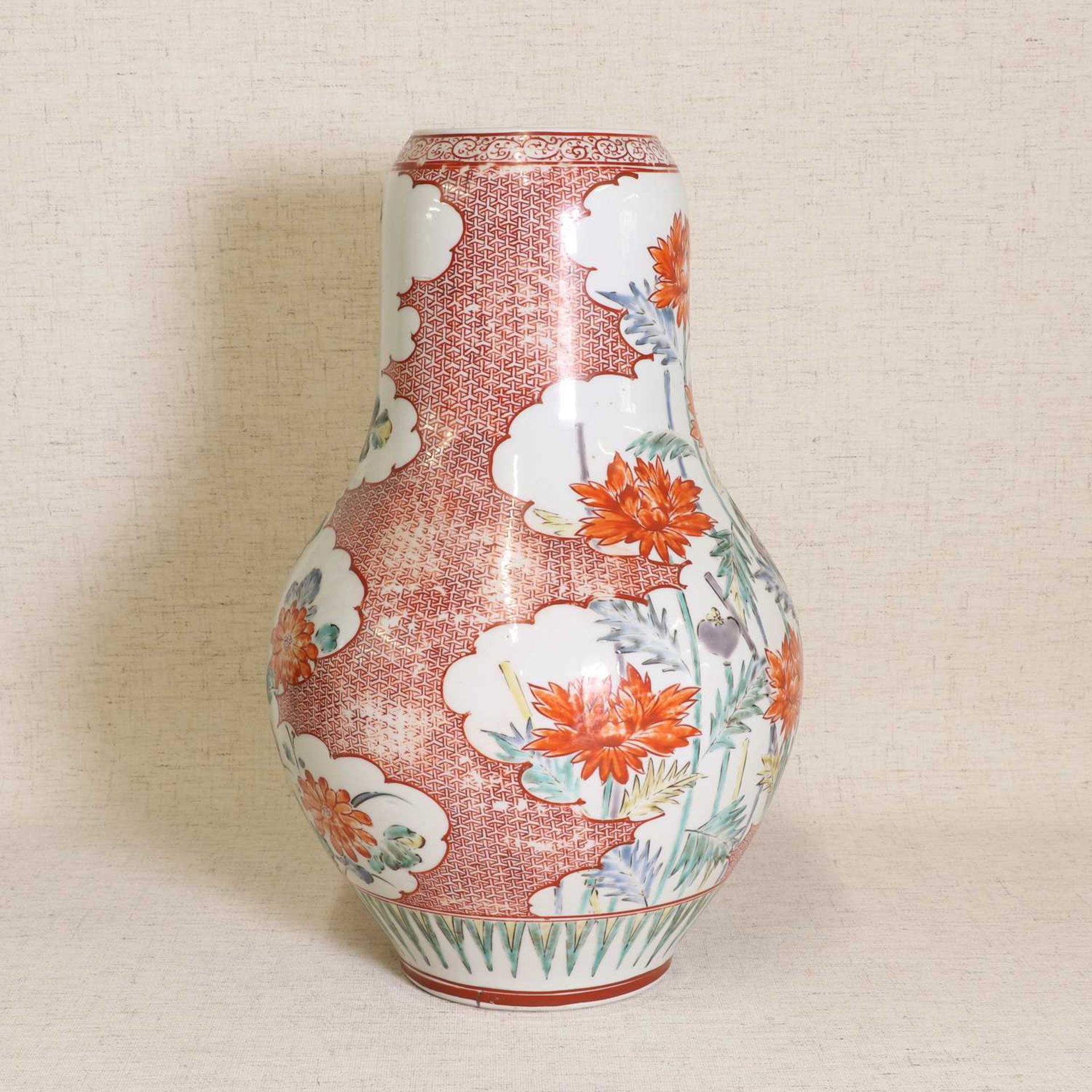 A Japanese Ko-Kutani style vase, - Image 4 of 5