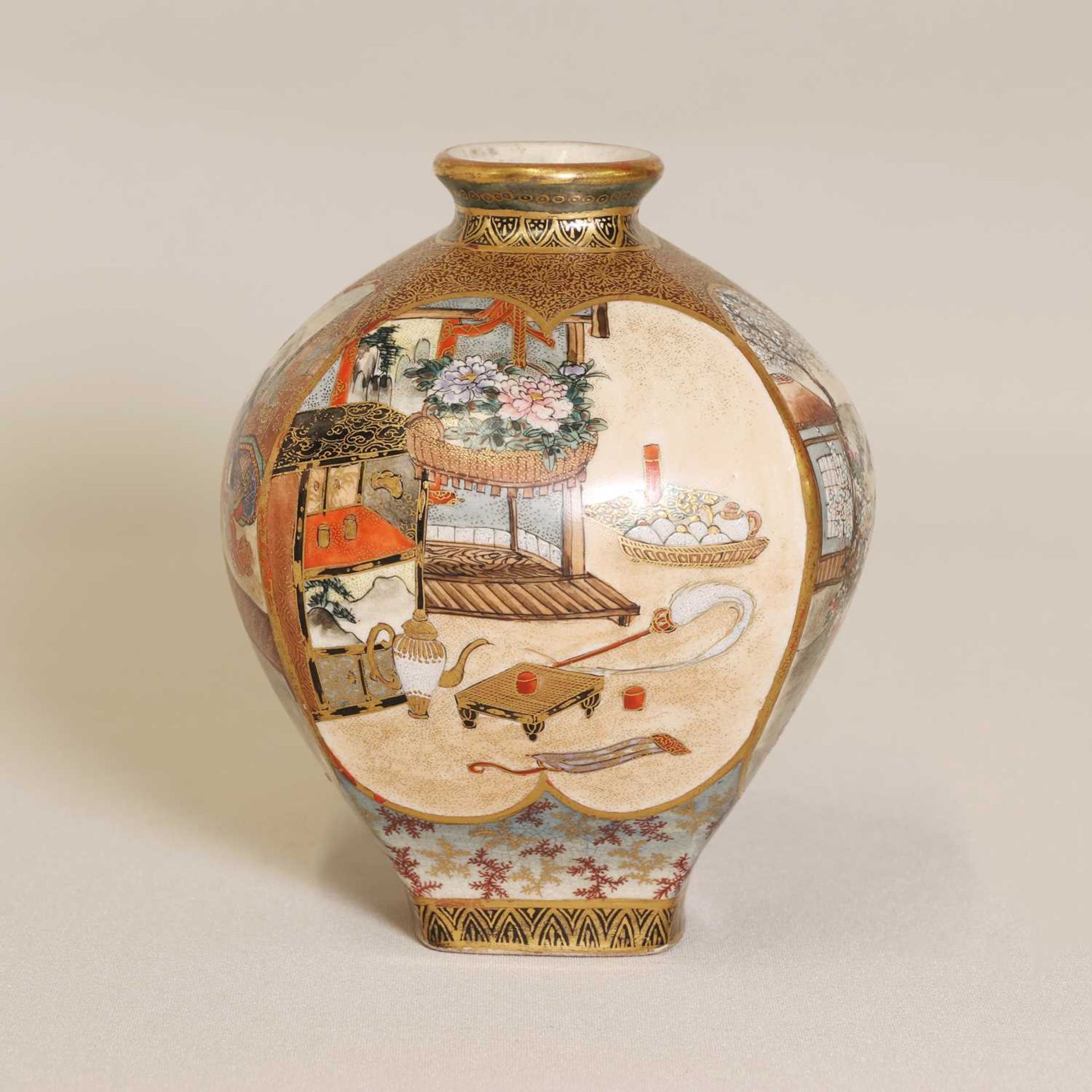 A Japanese Satsuma ware vase, - Image 4 of 5