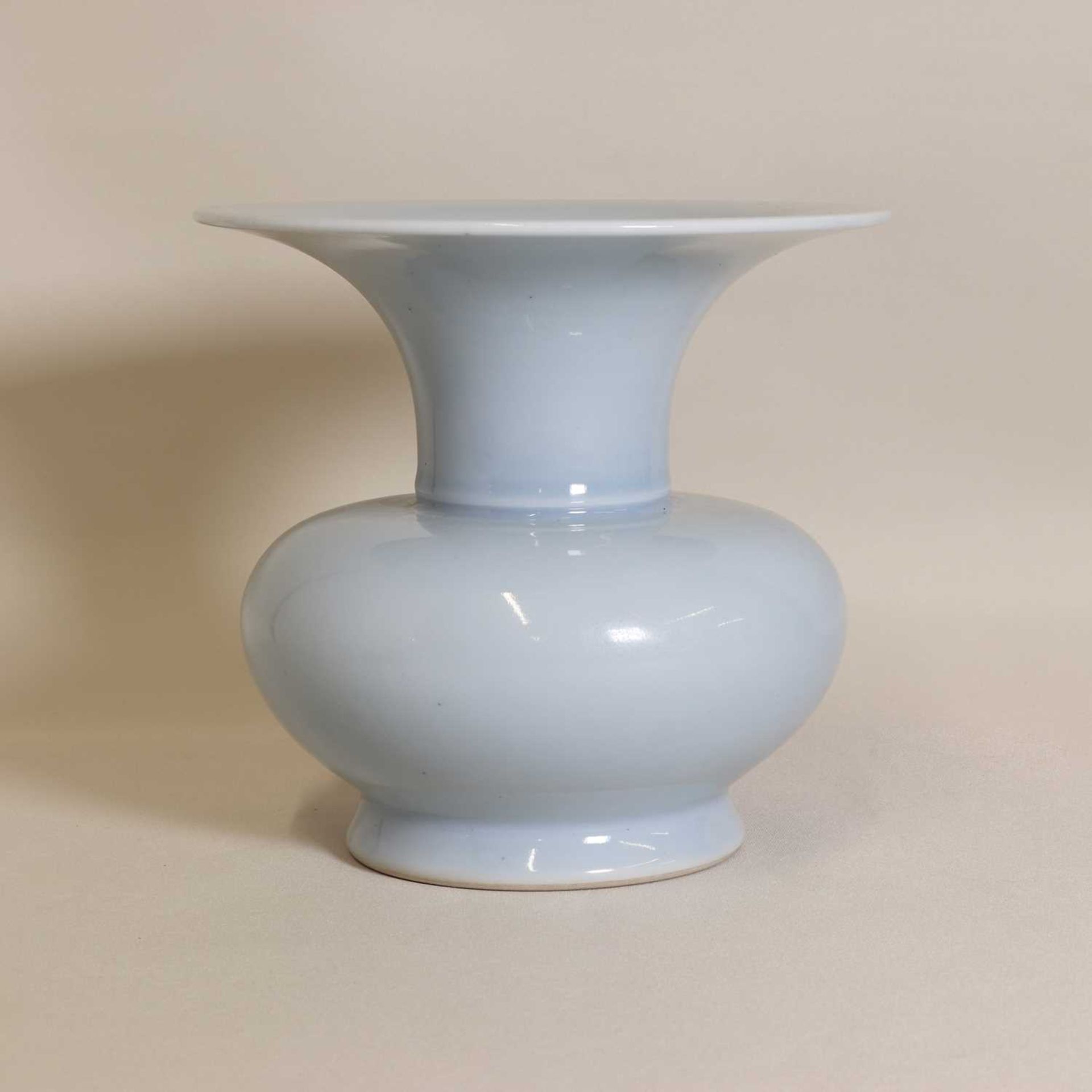 A Chinese blue-glazed zhadou,