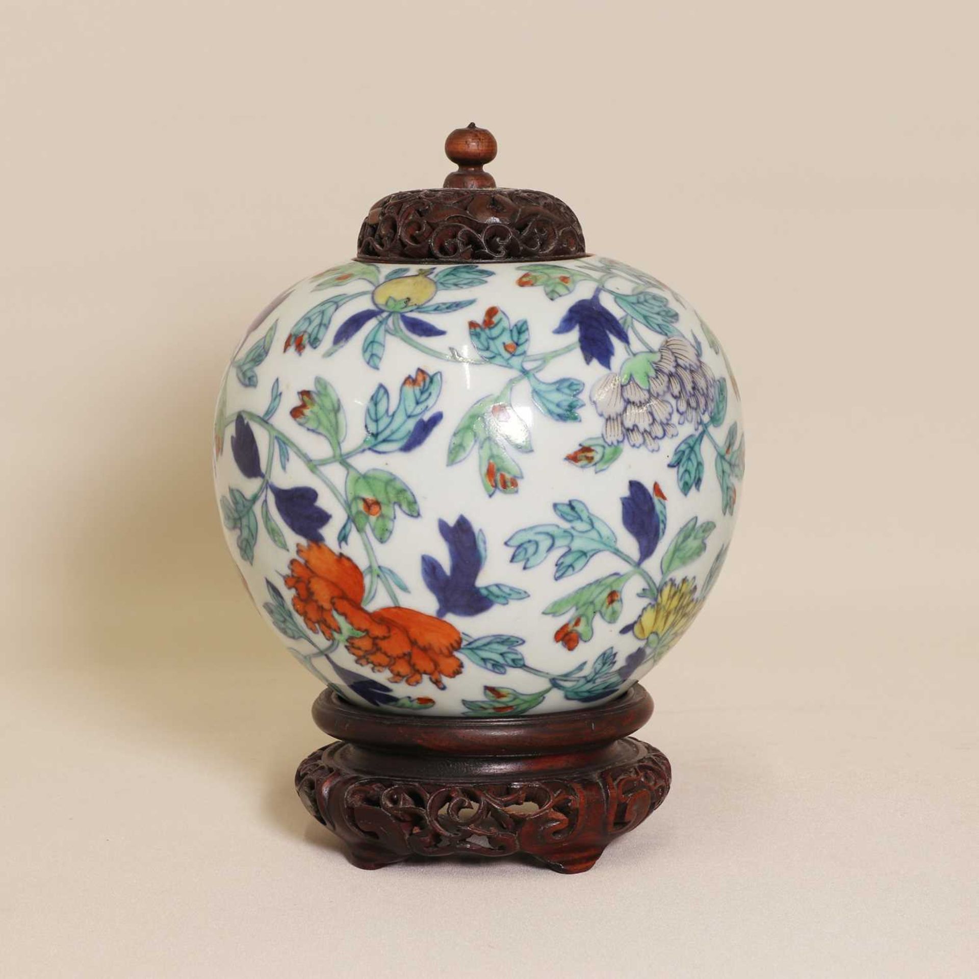 A Chinese doucai jar,