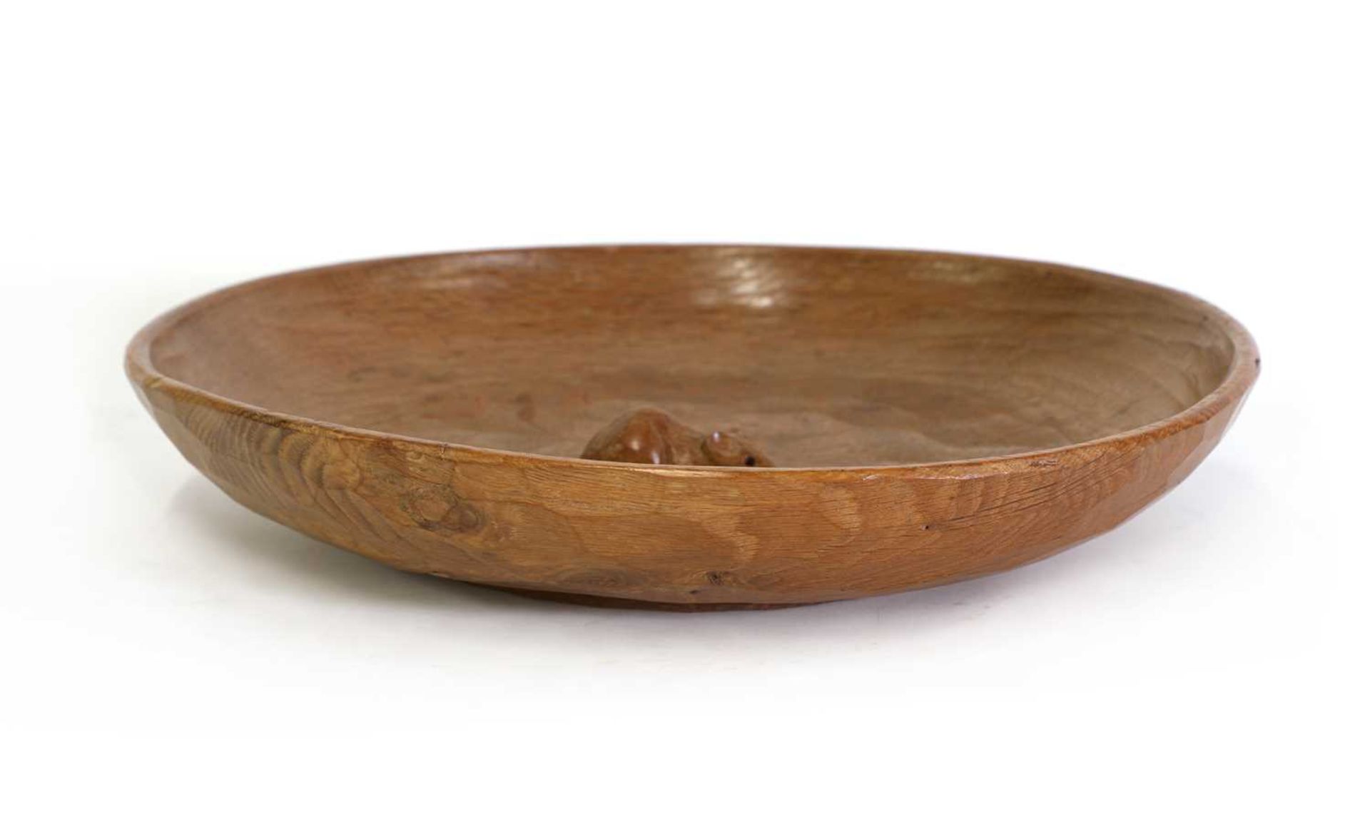 A Robert 'Mouseman' Thompson oak bowl, - Bild 2 aus 3