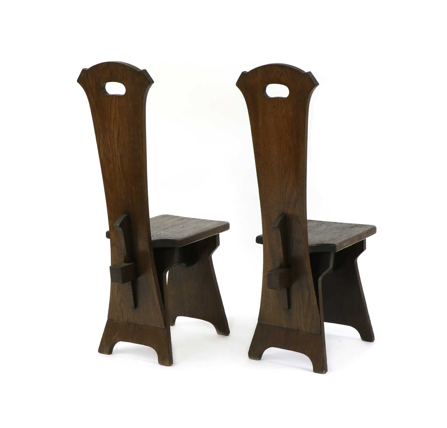 A pair of American Arts and Crafts oak hall chairs, - Image 2 of 4