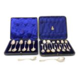 A cased set of Scottish silver Queen's pattern dessert spoons,