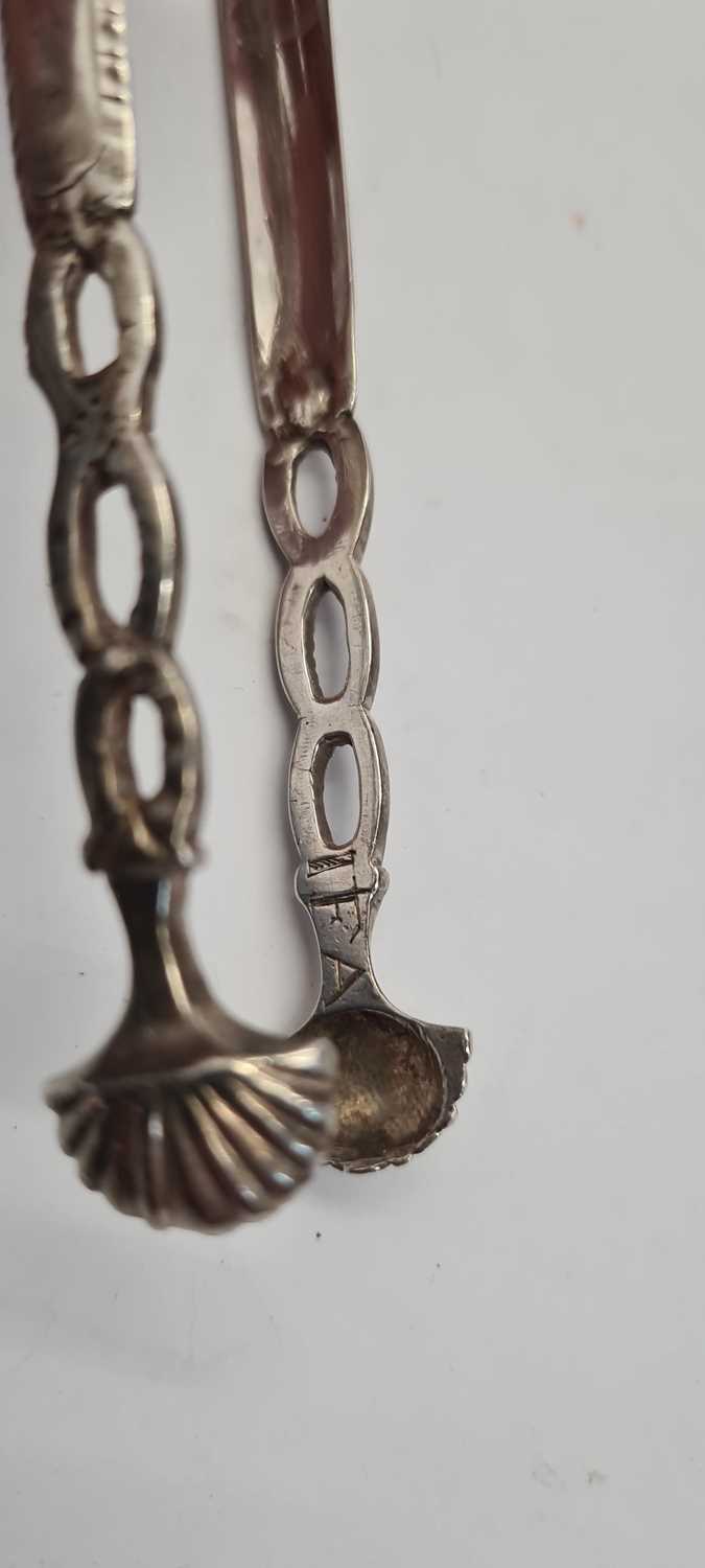 A pair of George III Irish silver sugar tongs, - Image 11 of 21