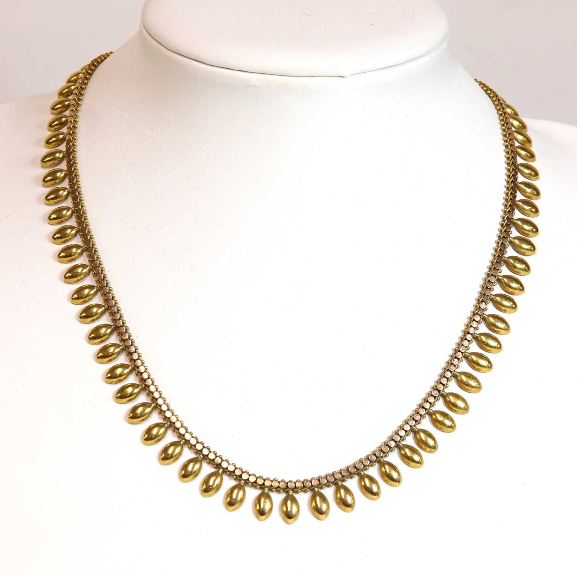 A Victorian gold fringe necklace,