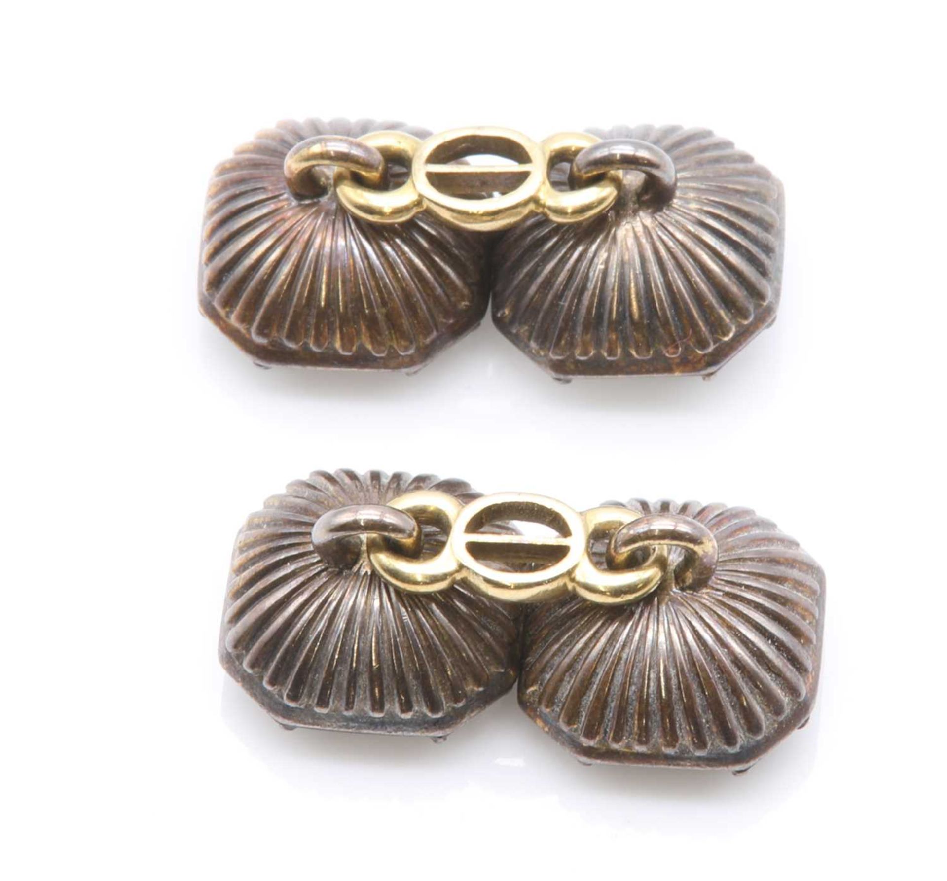 A pair of silver and gold 'Stuart crystal' memorial cufflinks, c.1700, - Image 2 of 3