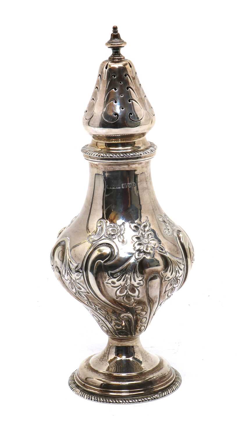An Edwardian silver sugar caster, - Image 2 of 3