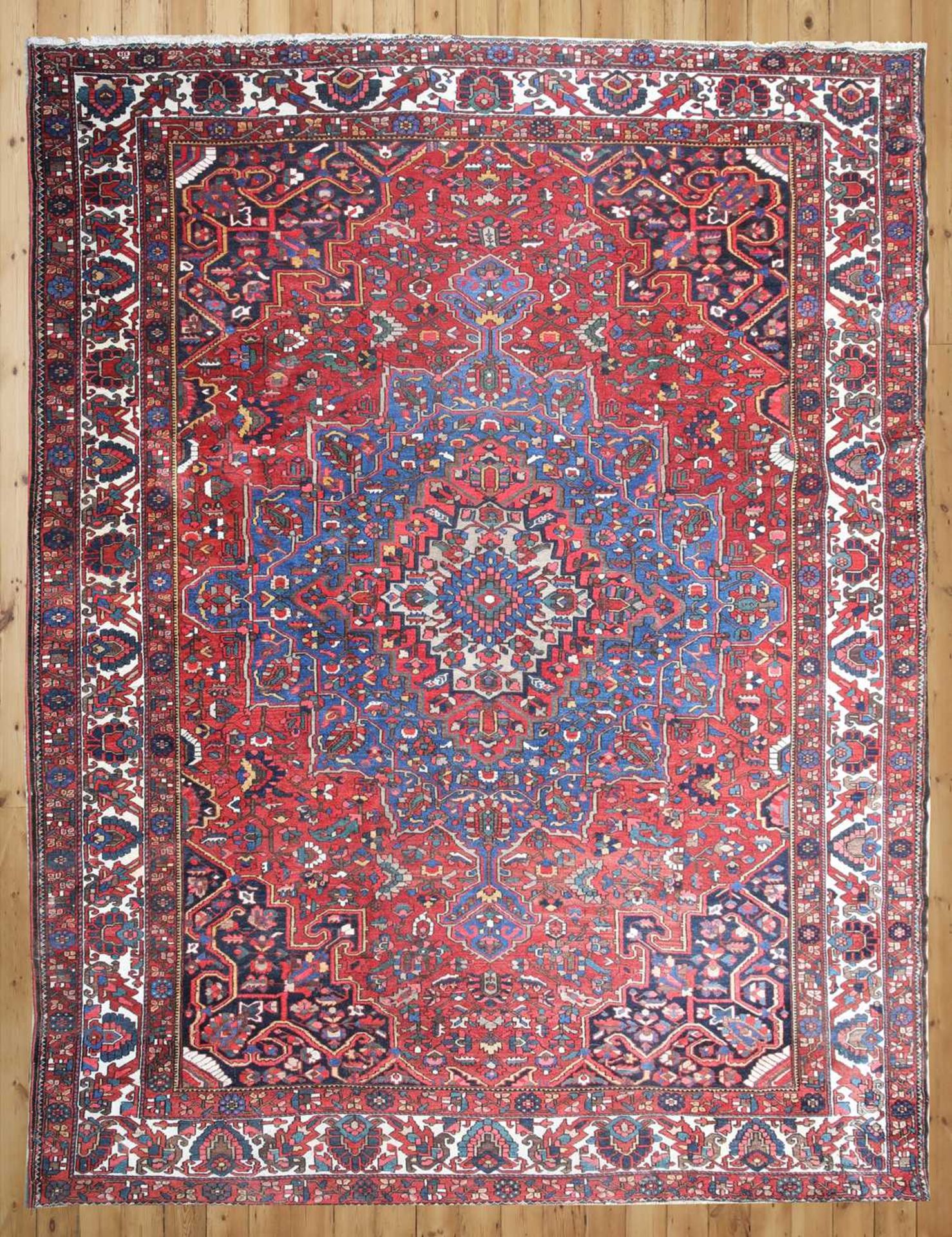 A Persian Heriz wool carpet, - Image 2 of 5