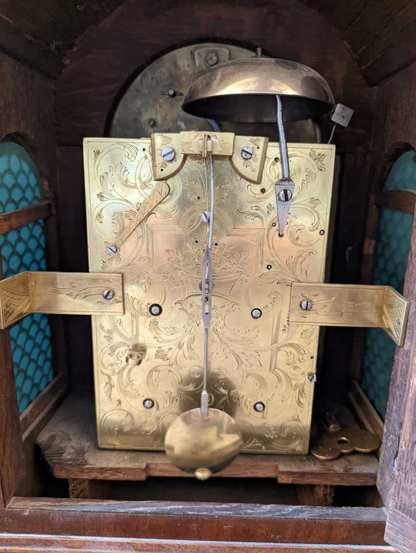 A George III mahogany cased bracket clock, - Bild 7 aus 21