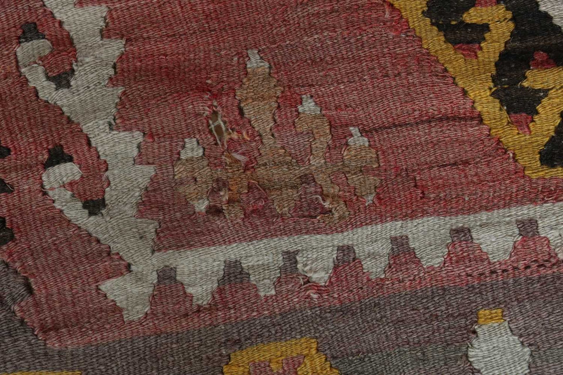 A large kilim flatweave wool rug, - Bild 3 aus 6