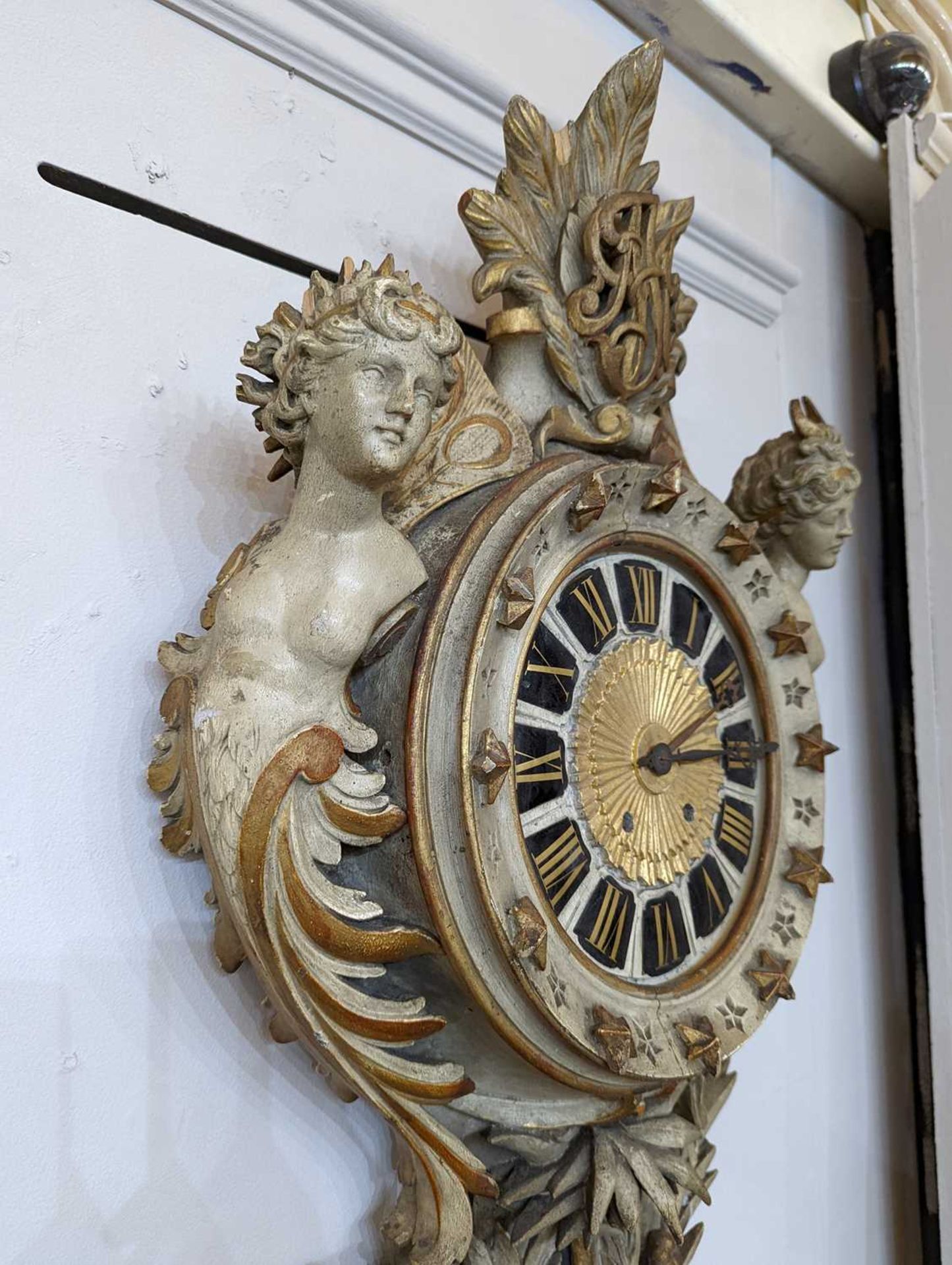 A Continental carved and painted softwood wall clock, - Bild 17 aus 17