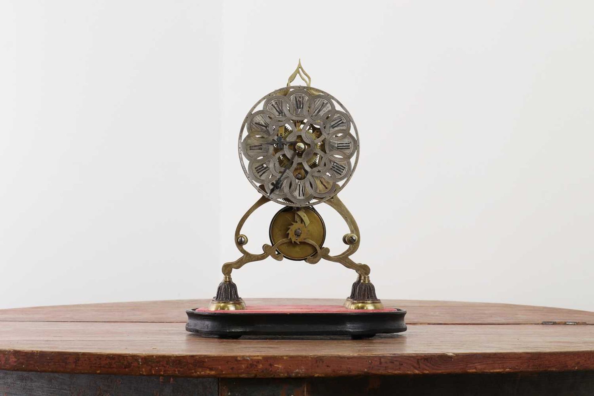 A Victorian gilt brass skeleton clock, - Bild 2 aus 6