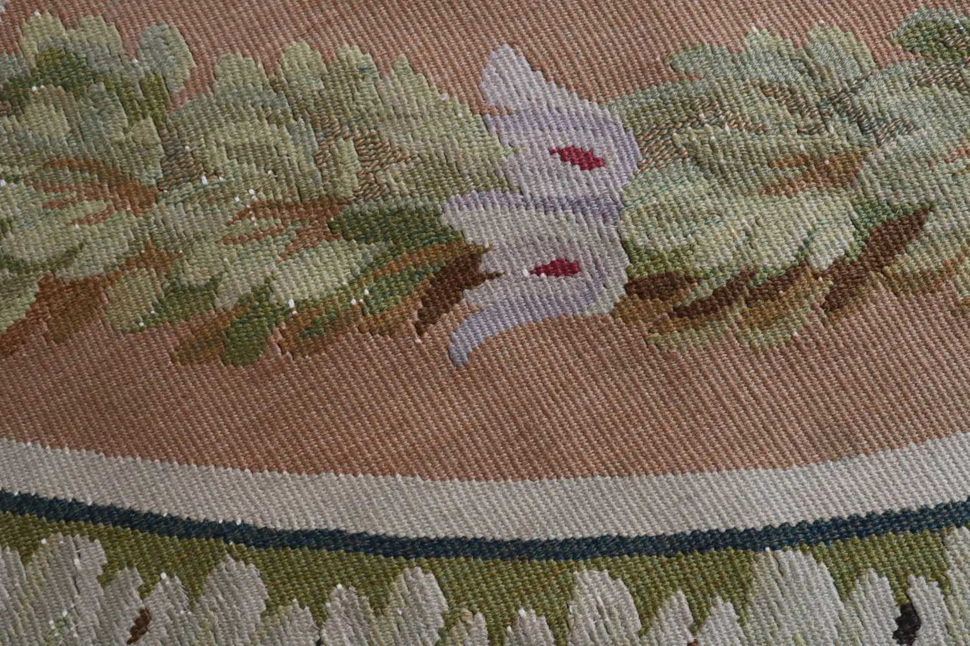An Aubusson wool carpet, - Bild 5 aus 5