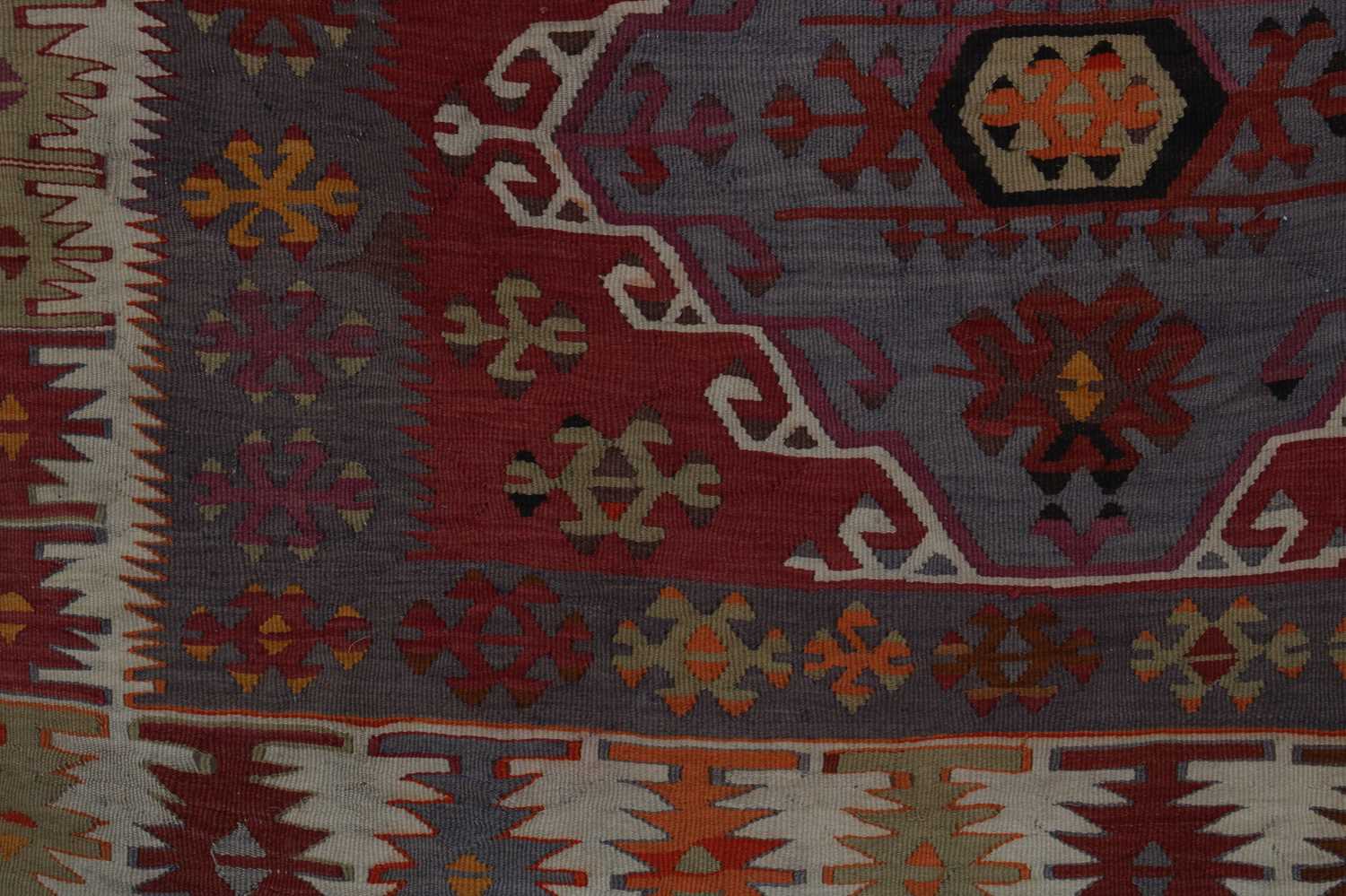 A kilim flatweave wool rug, - Image 5 of 7