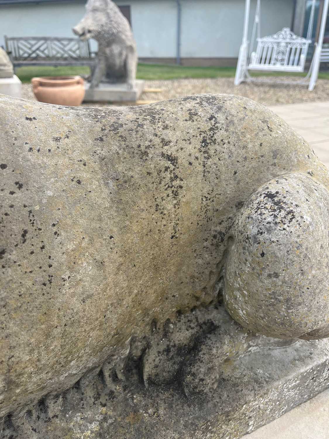 A pair of monumental marble lions on plinths, - Image 14 of 25