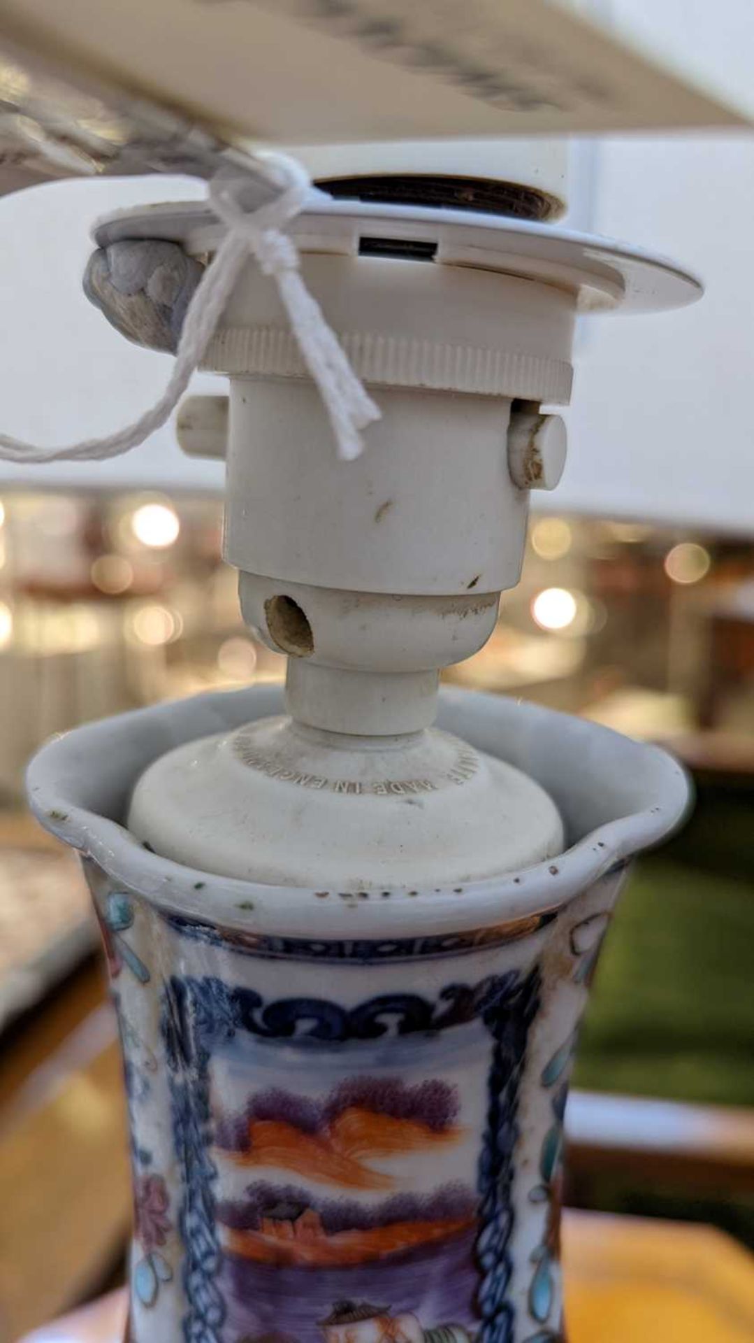 A pair of export porcelain vase table lamps, - Bild 14 aus 18