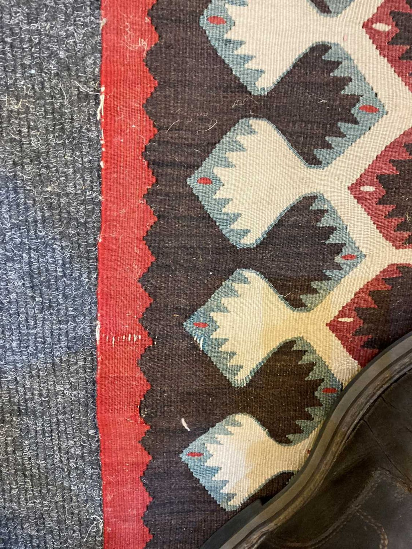 A Senneh kilim wool carpet, - Bild 7 aus 20