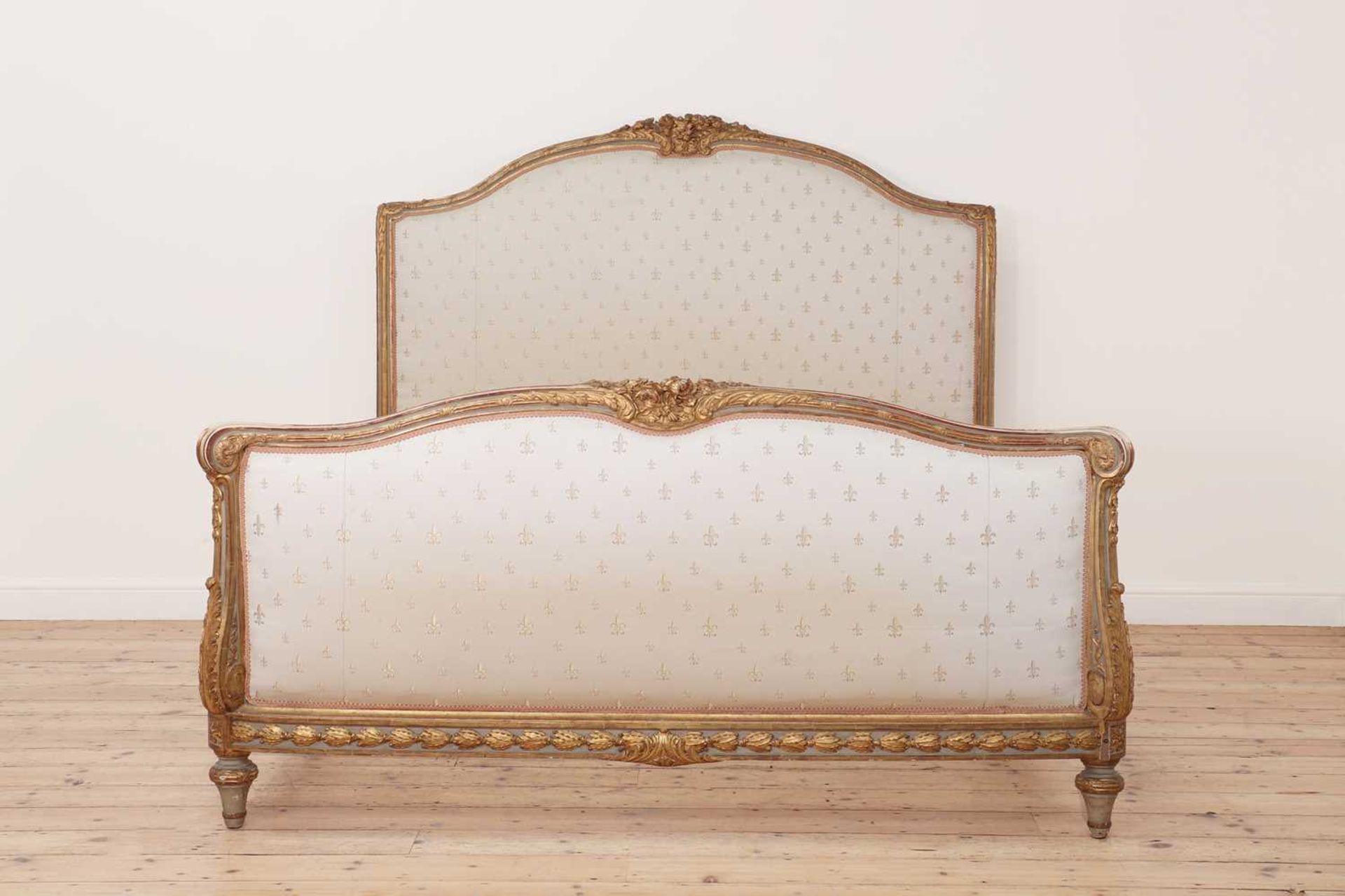 A Louis XVI-style painted and parcel-gilt double bed, - Bild 2 aus 12