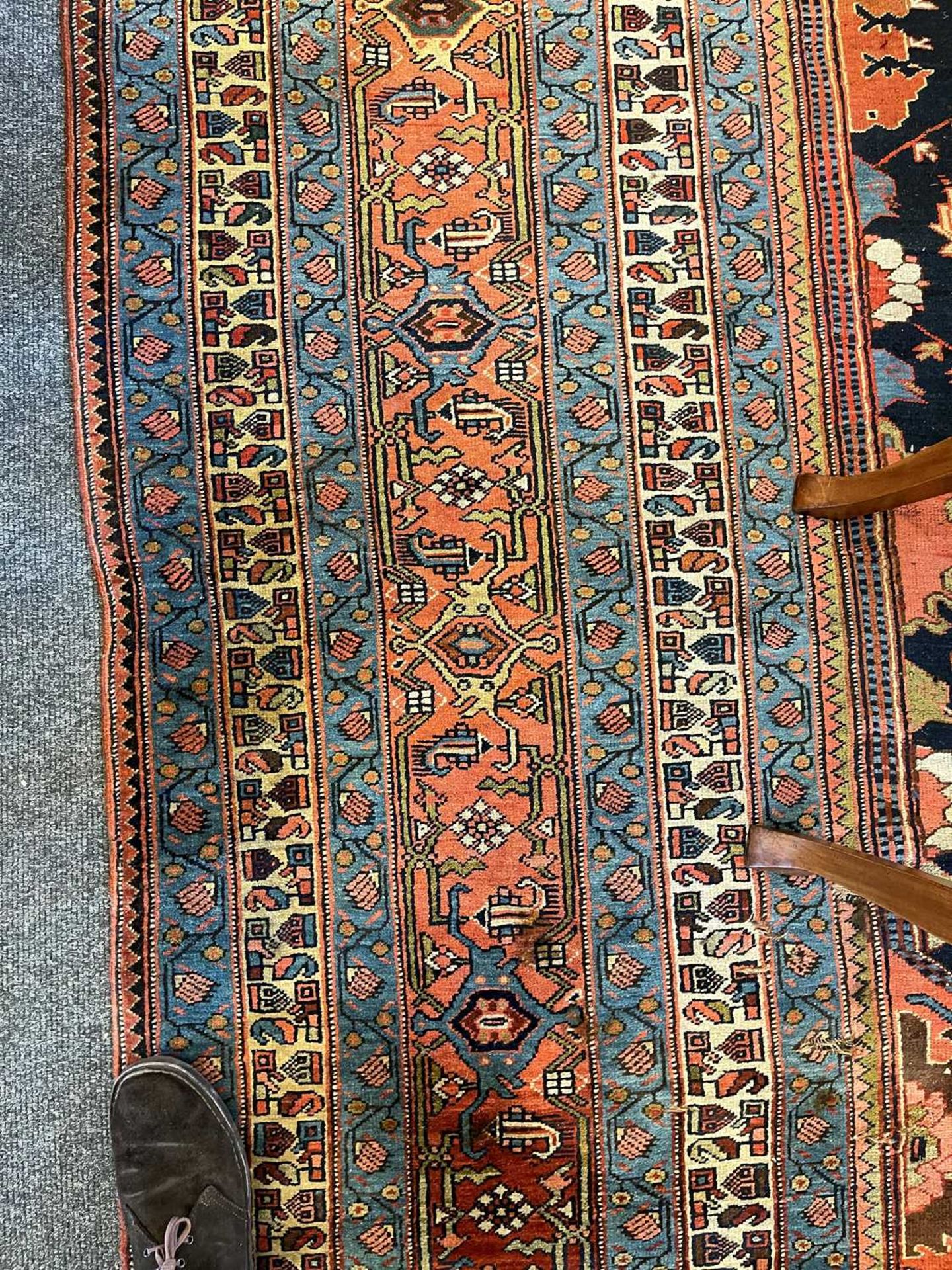 A large Persian wool carpet, - Bild 15 aus 28