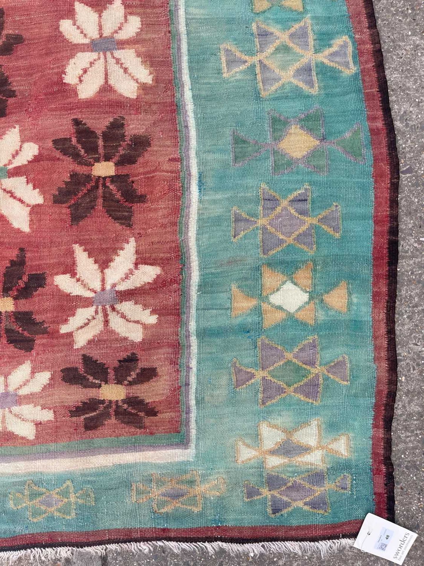 A kilim flat-weave wool rug, - Bild 18 aus 19