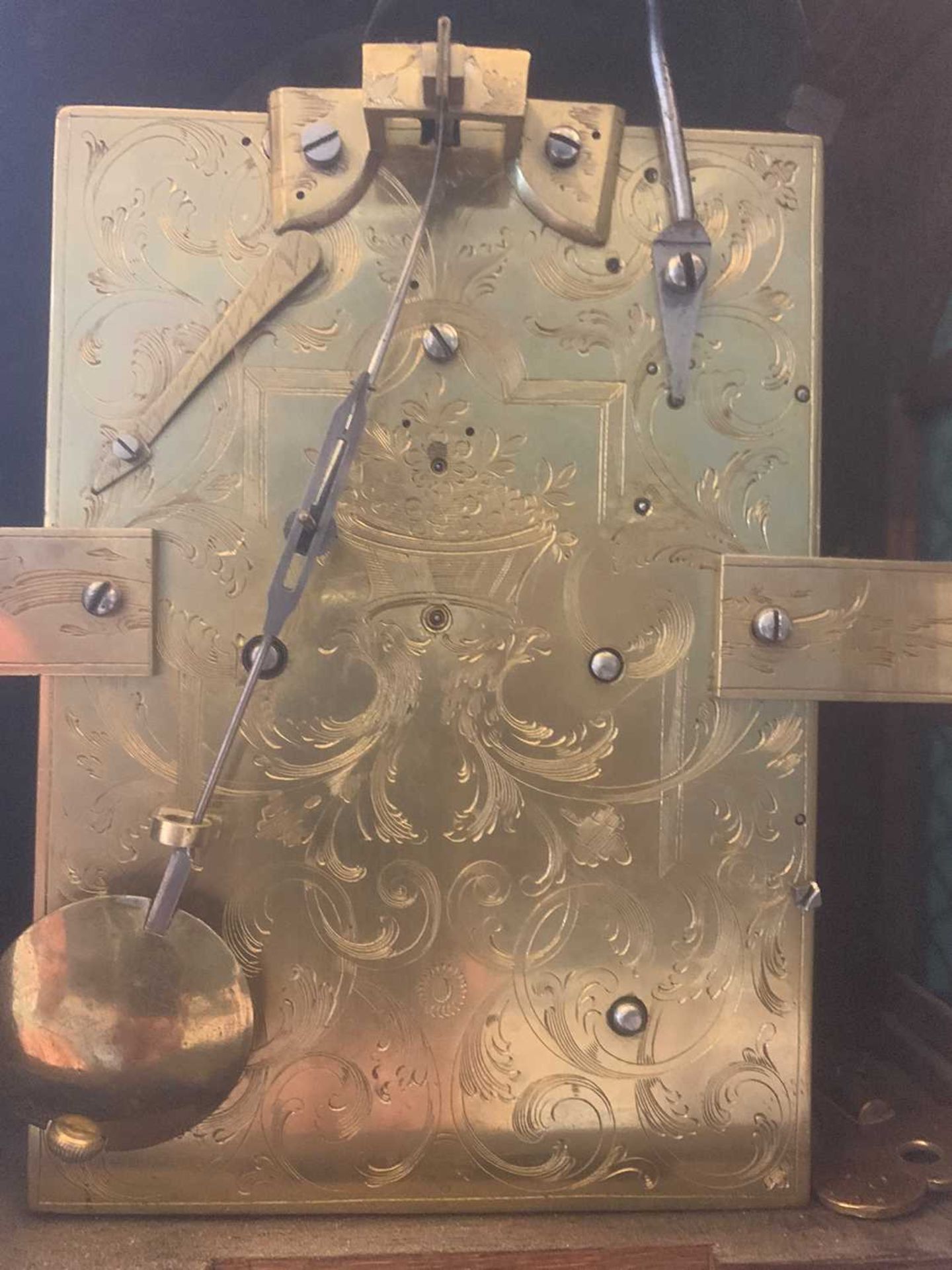 A George III mahogany cased bracket clock, - Bild 21 aus 21