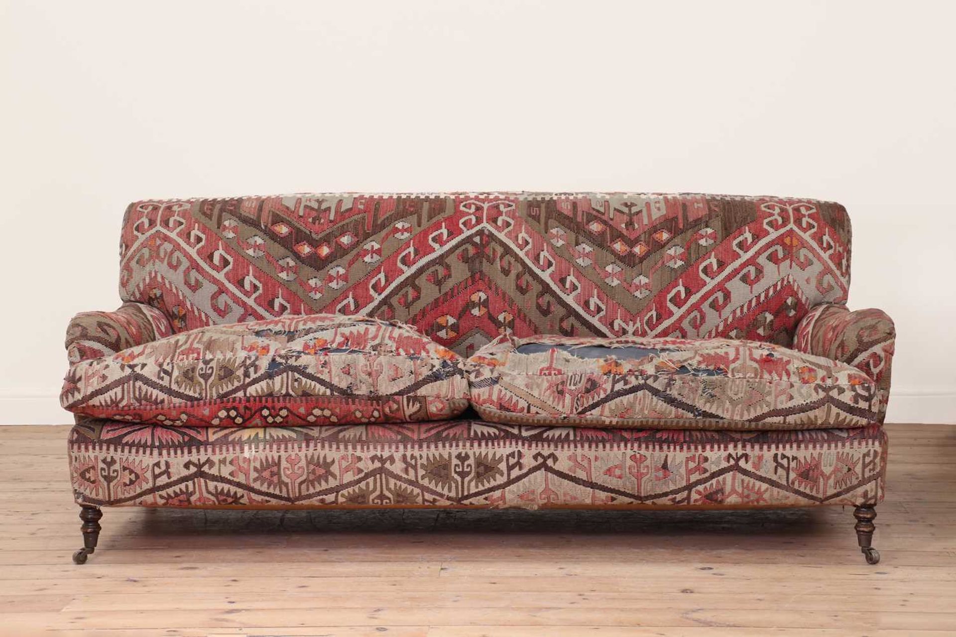 A pair of kilim-upholstered sofas, - Bild 11 aus 24