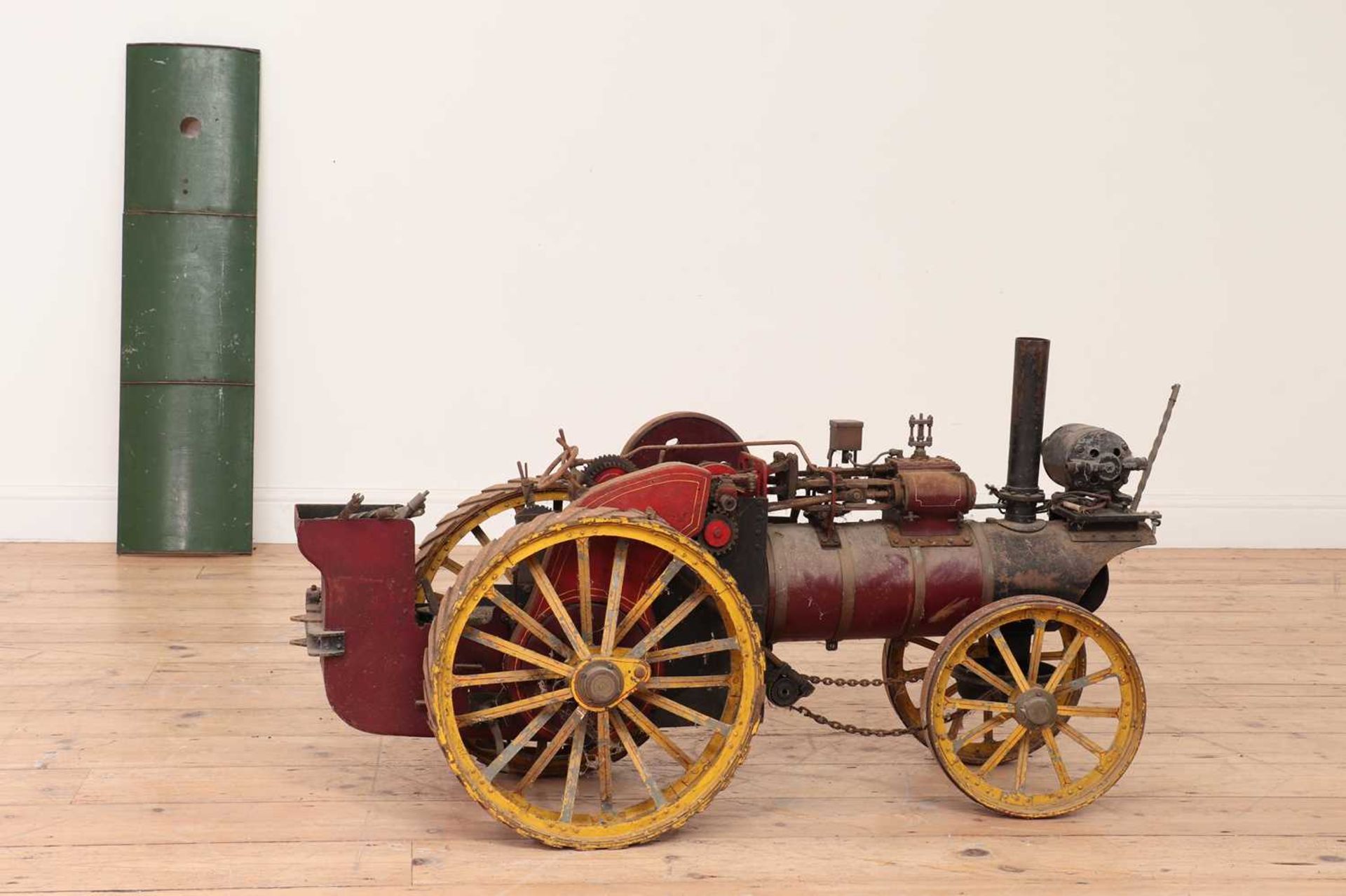 A scale live steam model of a showman's traction engine, - Bild 3 aus 6