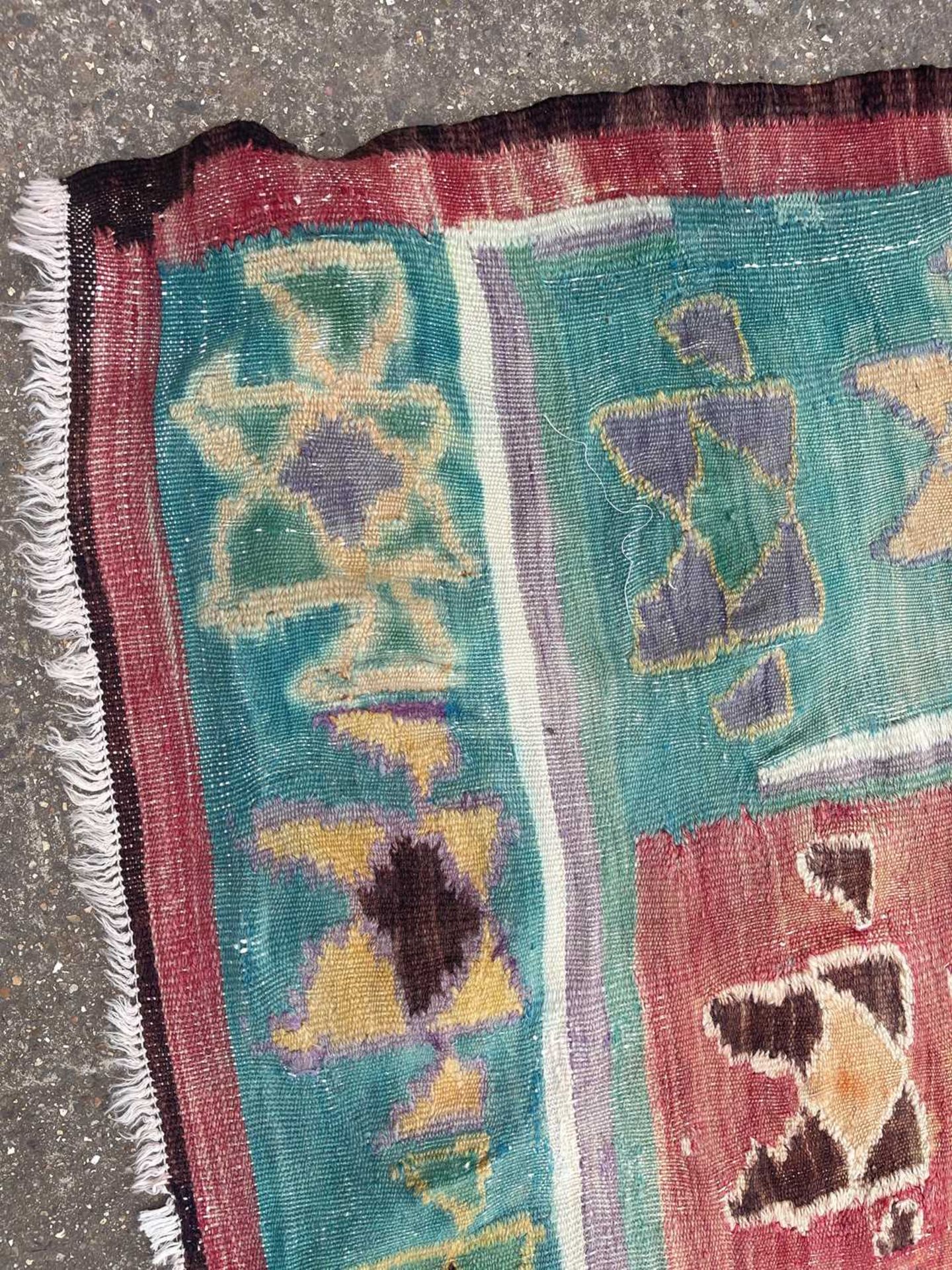 A kilim flat-weave wool rug, - Bild 13 aus 19