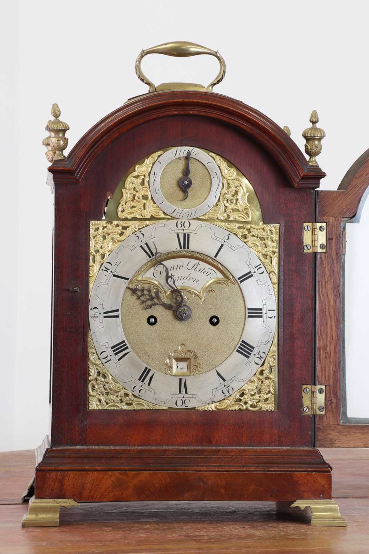 A George III mahogany cased bracket clock, - Bild 3 aus 21