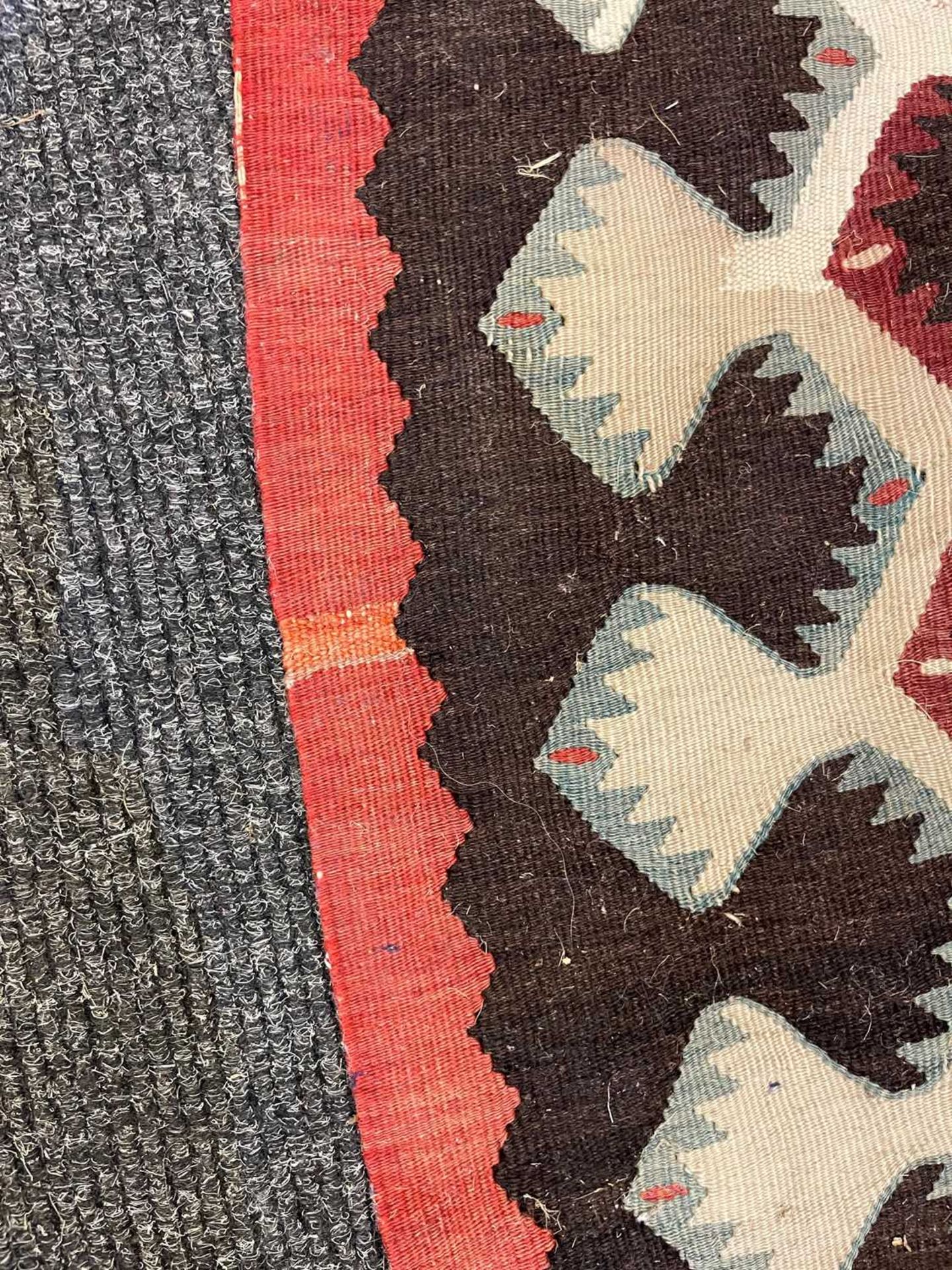 A Senneh kilim wool carpet, - Bild 19 aus 20