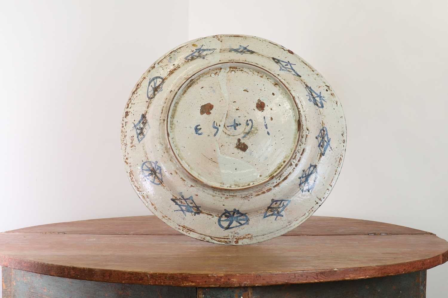 A large maiolica pottery charger, - Image 2 of 5
