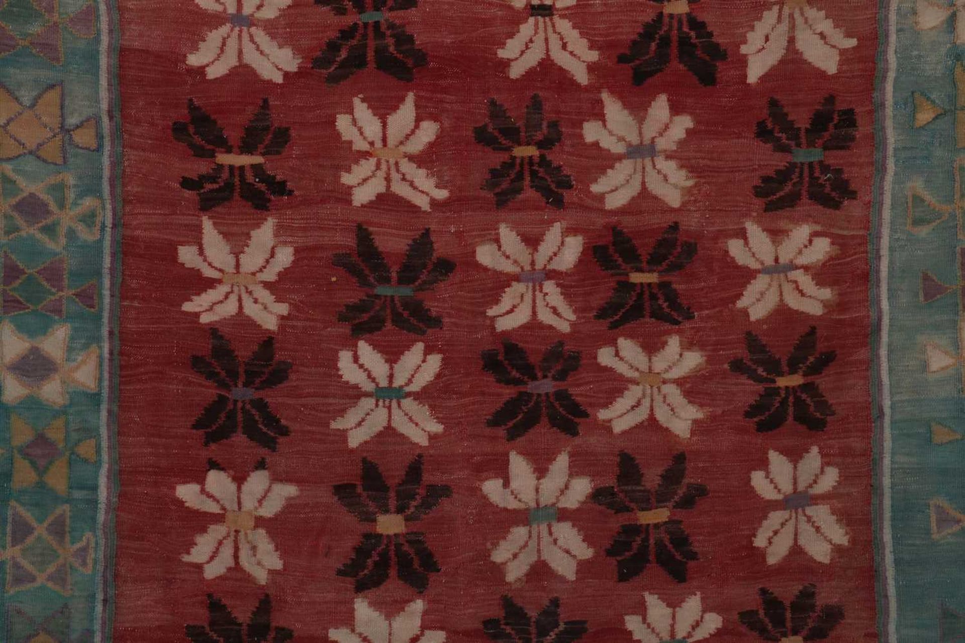 A kilim flat-weave wool rug, - Bild 2 aus 19