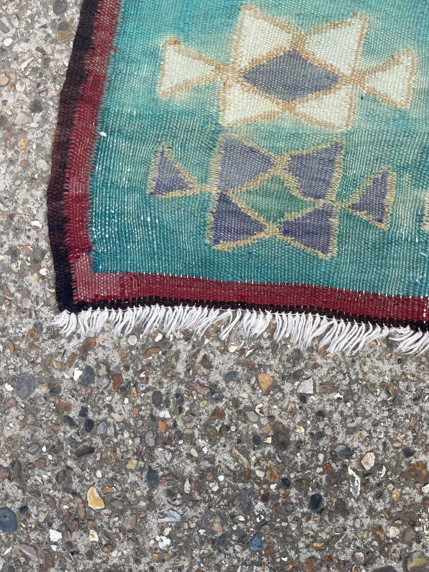 A kilim flat-weave wool rug, - Bild 10 aus 19