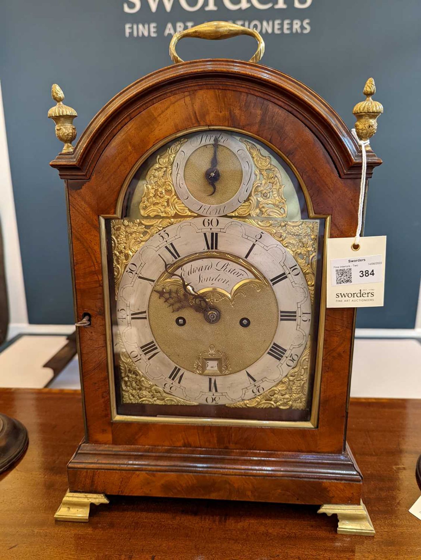 A George III mahogany cased bracket clock, - Bild 11 aus 21